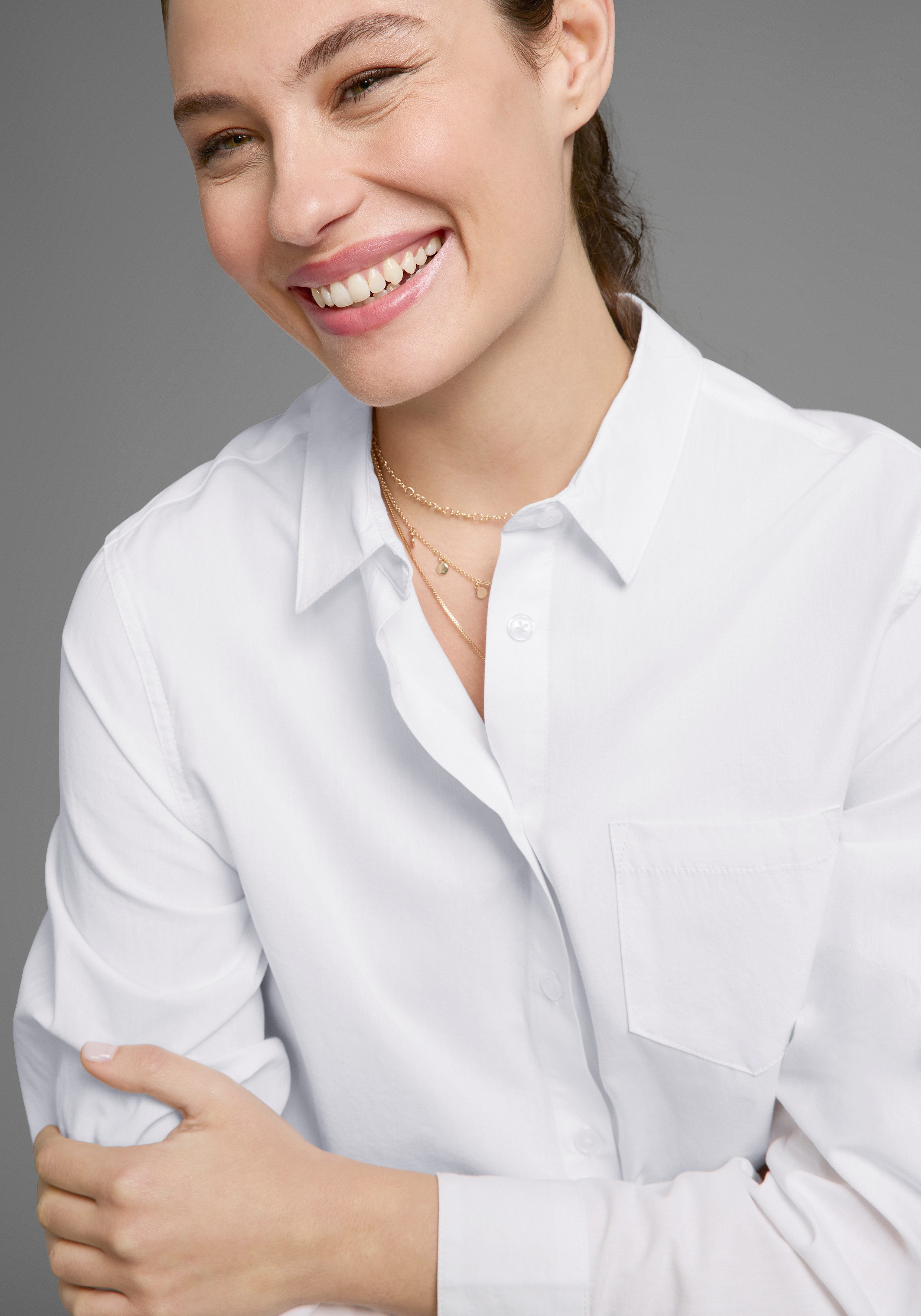 Laura Scott Longbluse mit Brusttasche. Reduzierter Preis € 16,16. Unverbindliche Preisempfehlung € 29,99