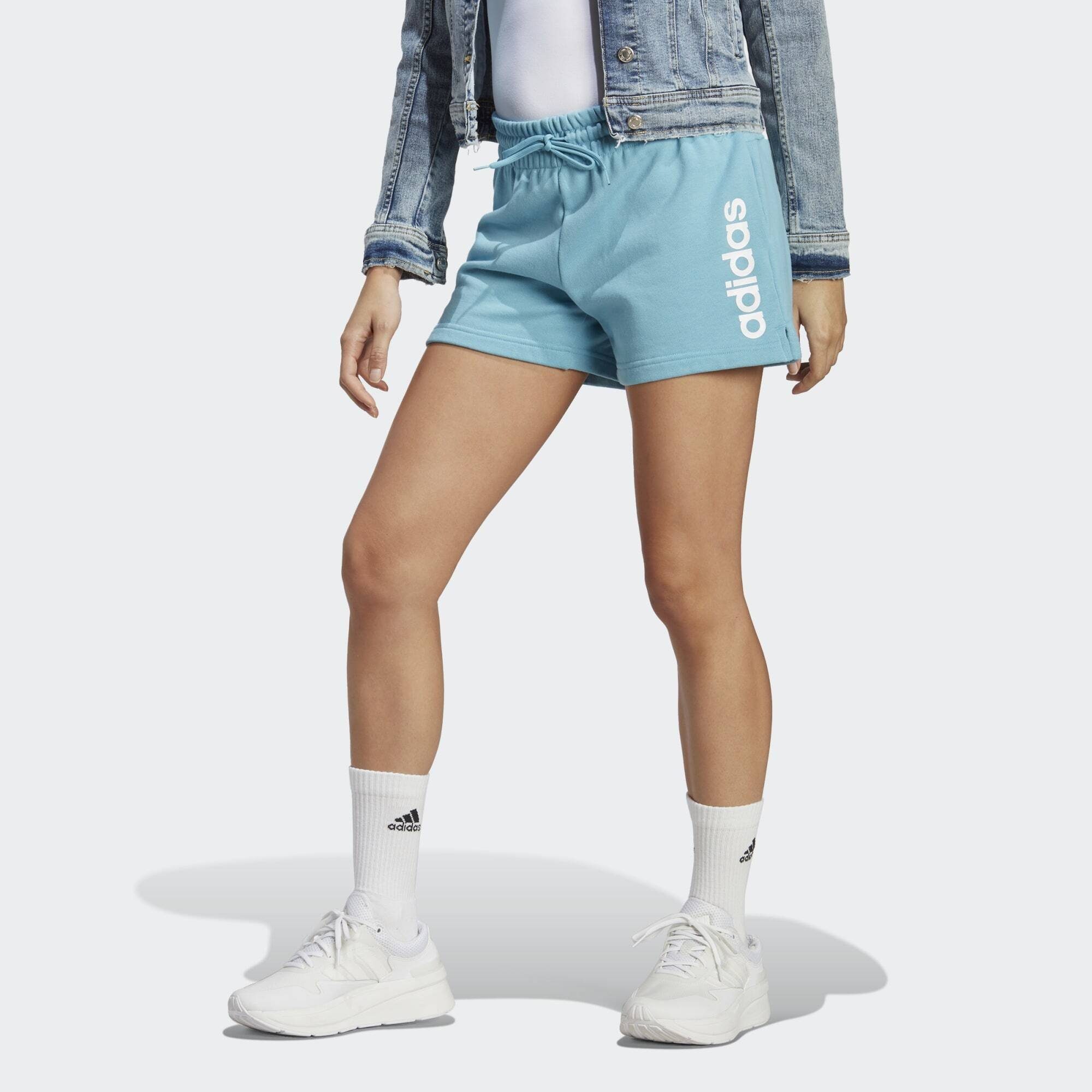 adidas Sportswear Shorts ESSENTIALS LINEAR FRENCH TERRY SHORTS Preloved Blue S23 / White