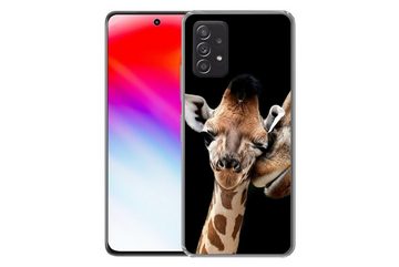 MuchoWow Handyhülle Giraffe - Tiere - Schwarz - Porträt - Tiere, Handyhülle Telefonhülle Samsung Galaxy A33