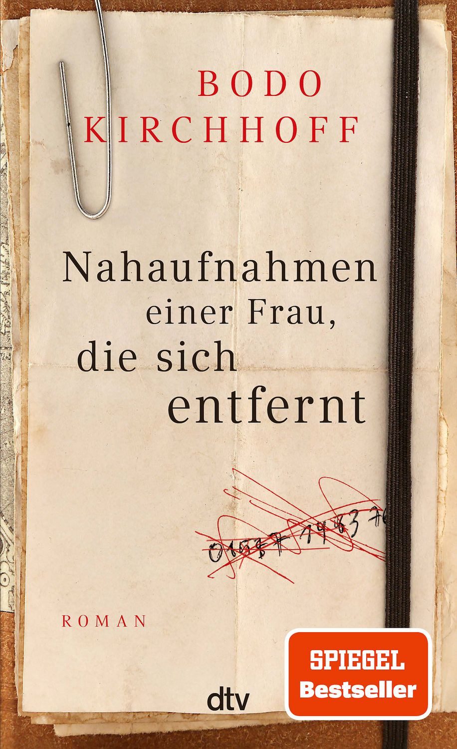 Belletristik Nahaufnahmen einer Frau, die sich entfernt Roman, Wie wirbt man um di Bodo Kirchhoff