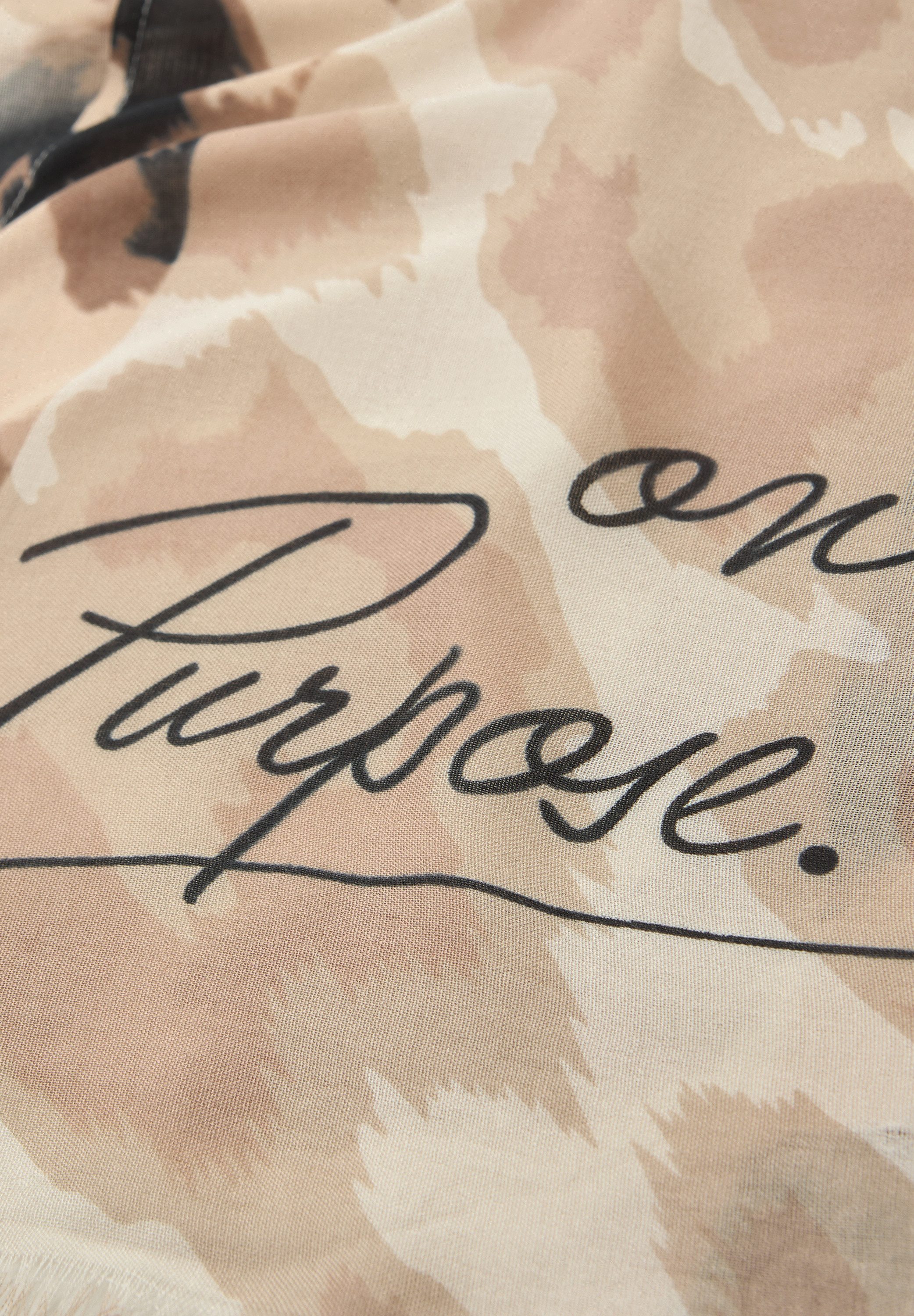 STREET ONE Schal, mit Leo-Muster