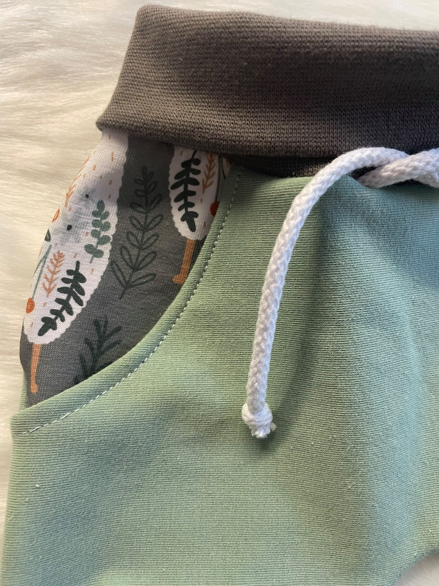 Taschen4life Pumphose Baby Hose & Halstuch Drama Lama (2 teilig, Jogginghose & Schal) handmade, Mitwachshose