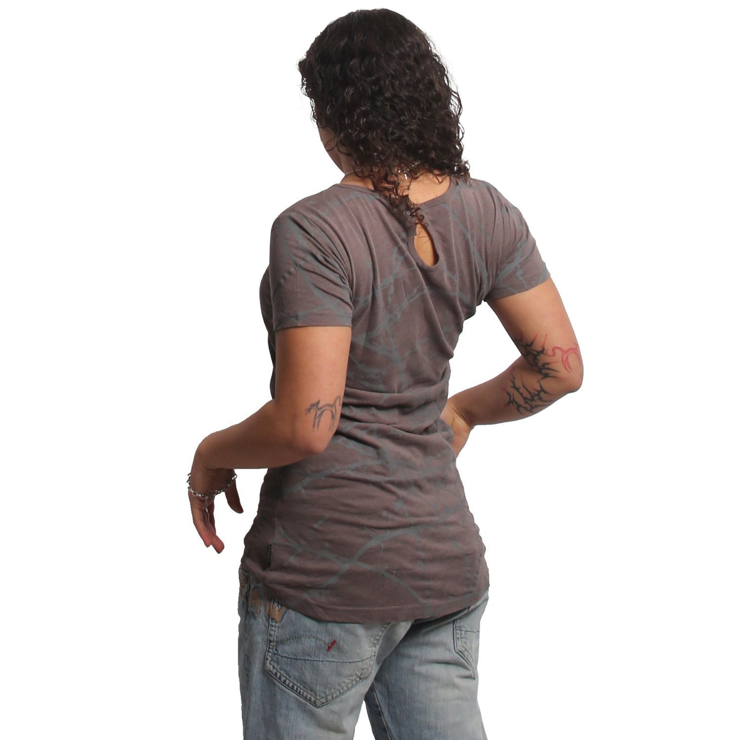 YAKUZA Rundhalsshirt Thorns mit verlängertem Rückenteil