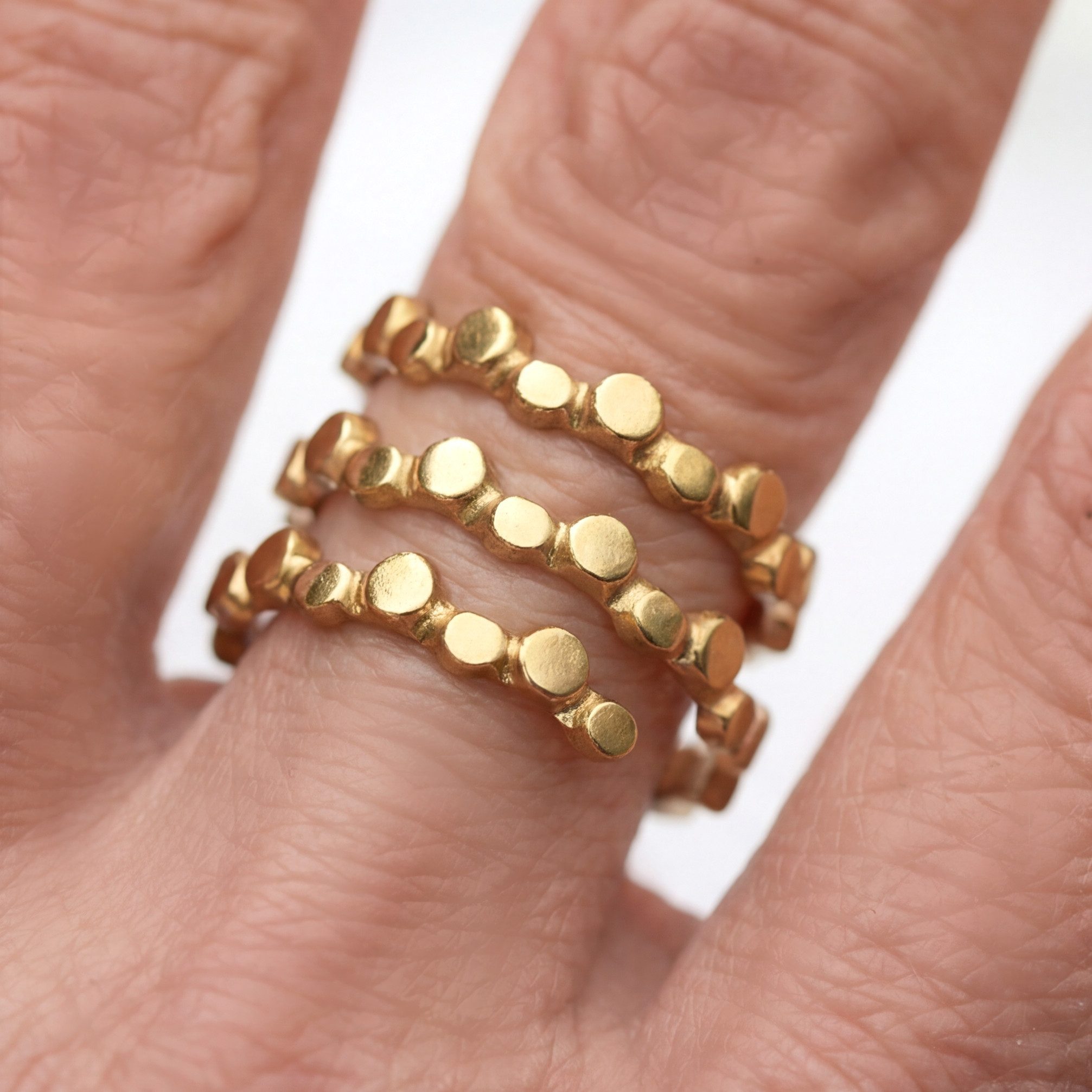 Villa Sorgenfrei Schmuckmanufaktur Fingerring Spiral Statement Ring vergoldeter Edelstahl