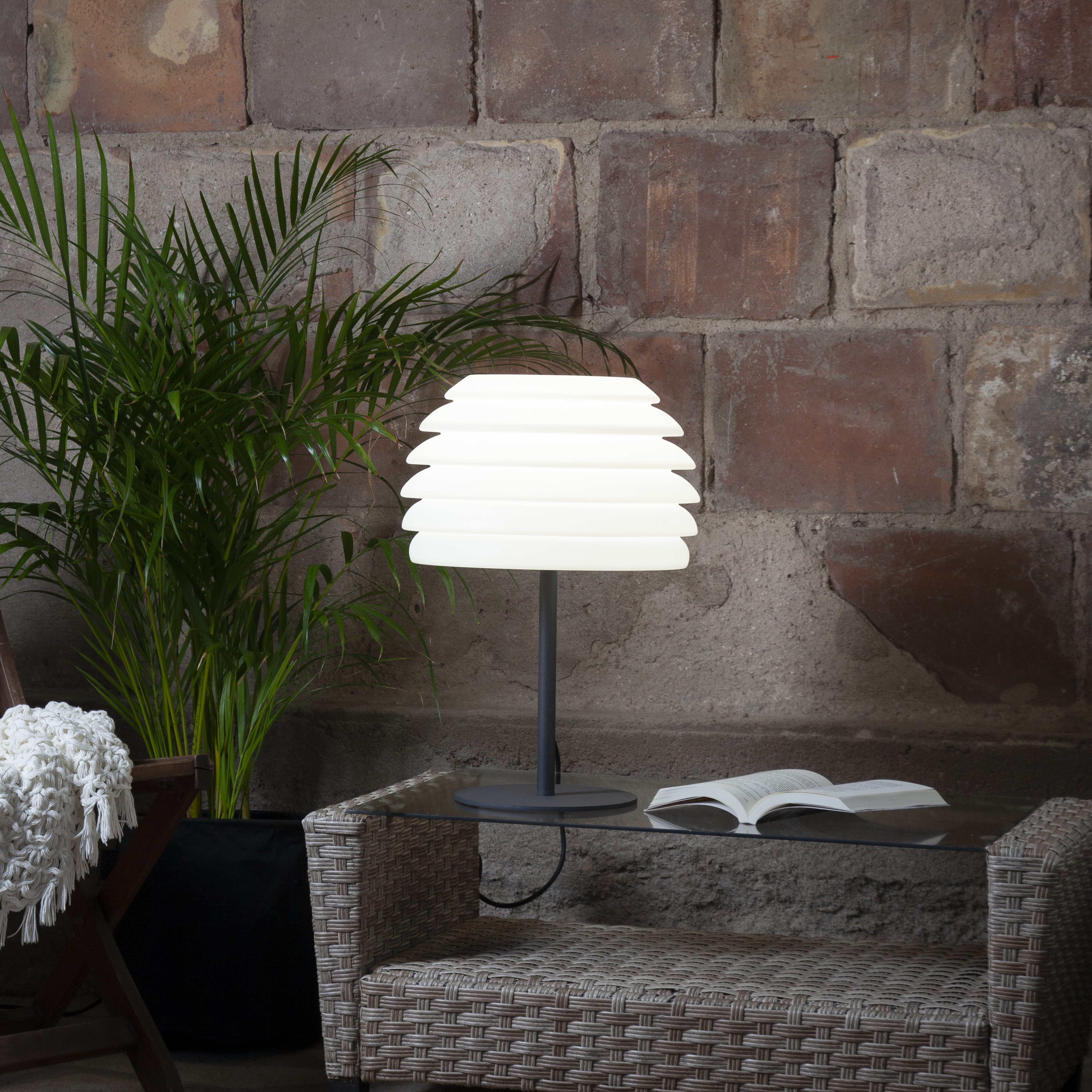 STAR TRADING Außen-Stehlampe Tischlampe Rhodos, Leuchtmittel wechselbar, E27-Fassung für frei wählbares Leuchtmittel, max 40W, 3m Kabel, IP65