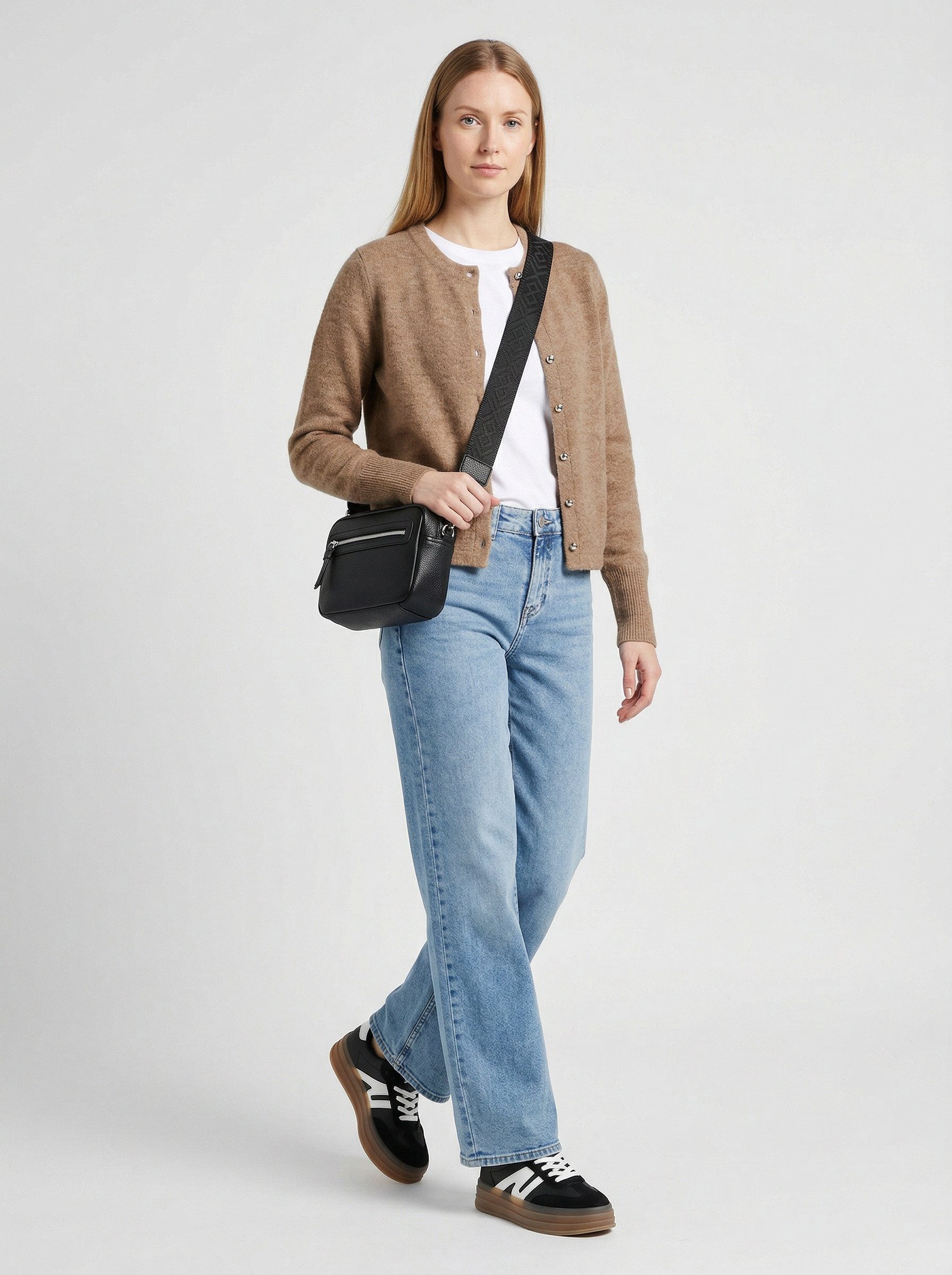 Zum Outfit 9