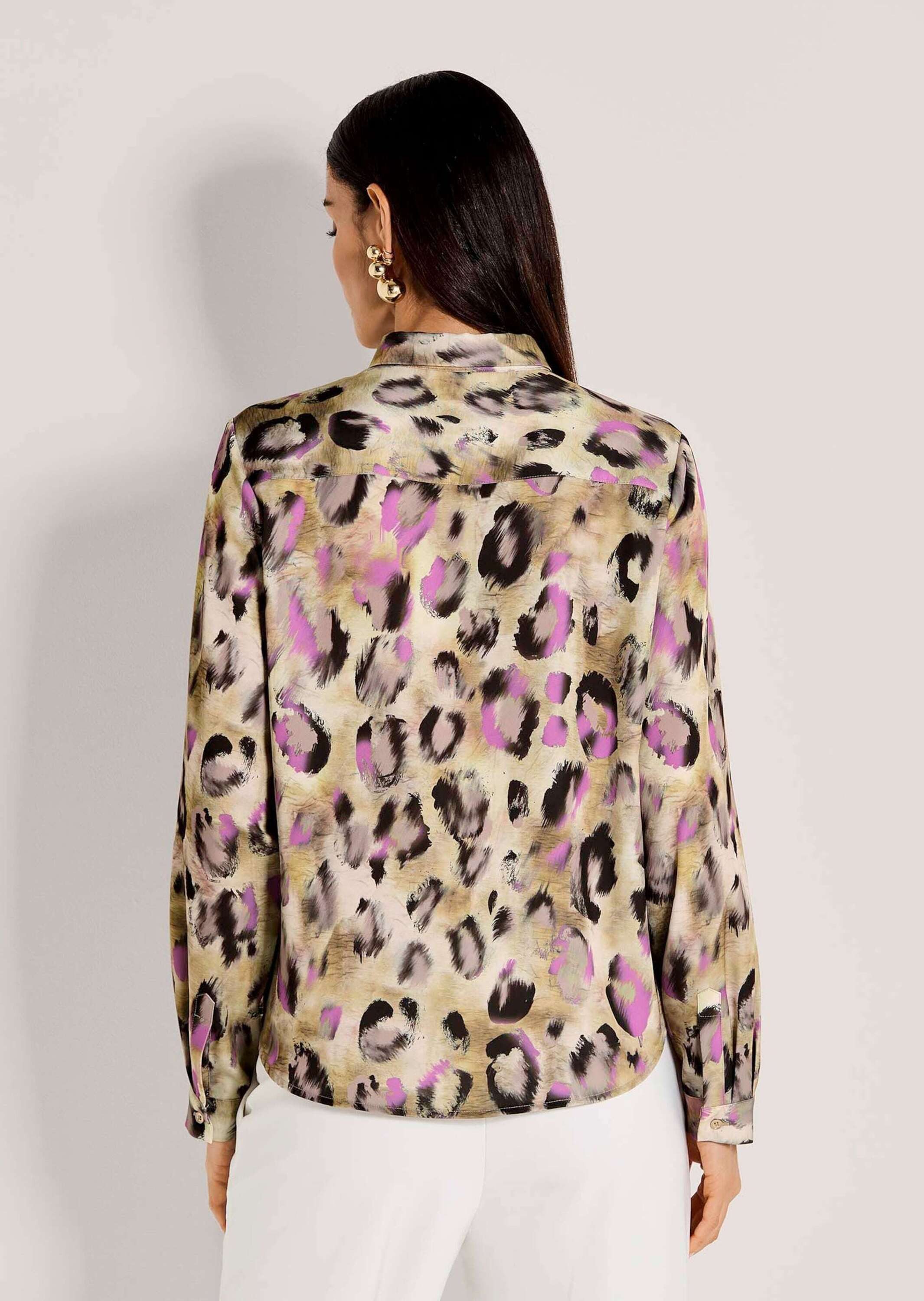 MADELEINE Langarmbluse Modische Bluse mit Animal-Print Hemdkragen, verdeckte Knopfleiste, Langarm