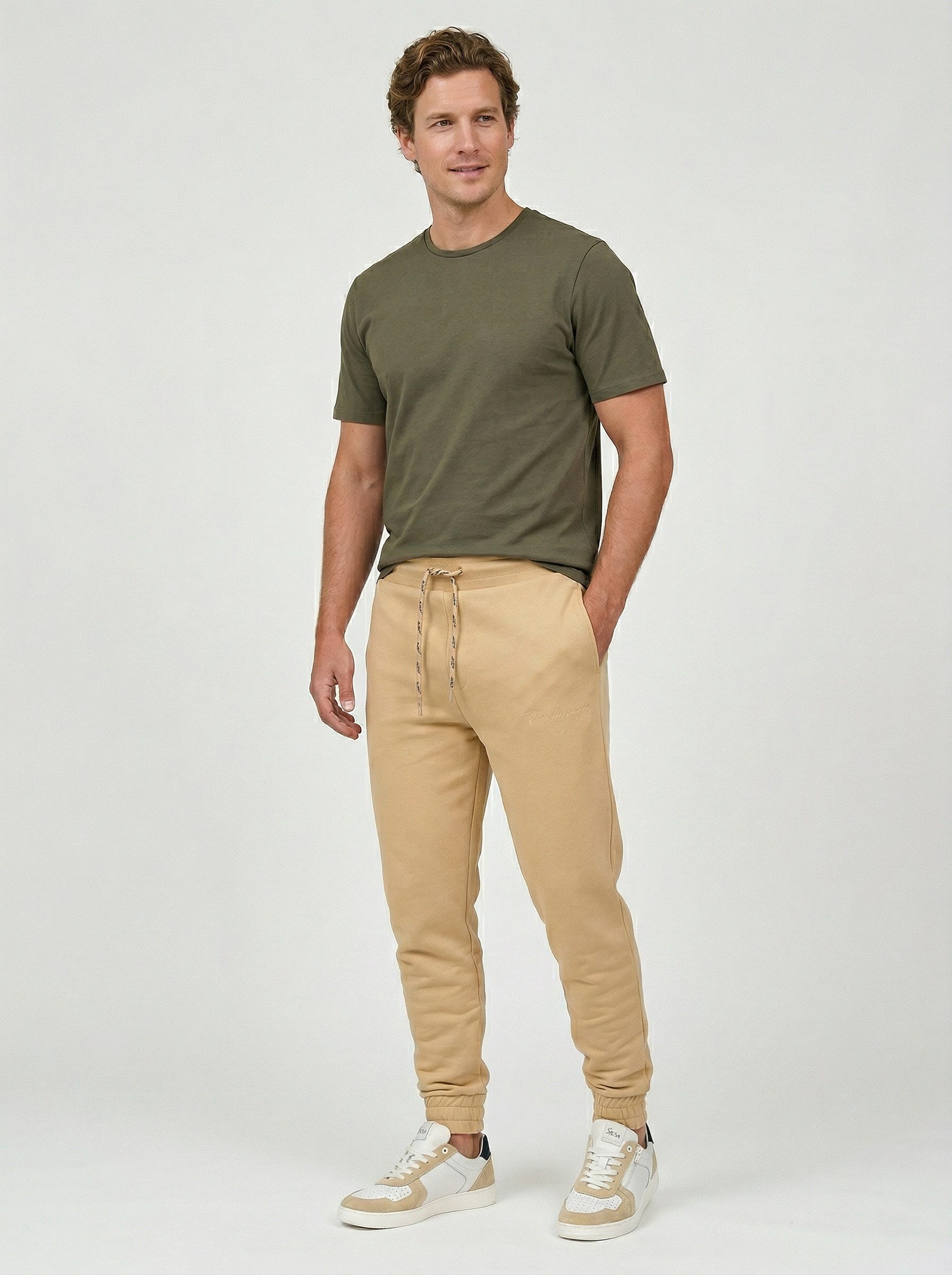 Zum Outfit 10