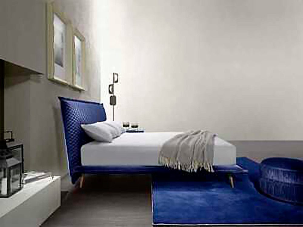 Schlafzimmer (Bett) Doppelbett JVmoebel Bett Betten Blau Holz Bettrahmen Bett Klassisch