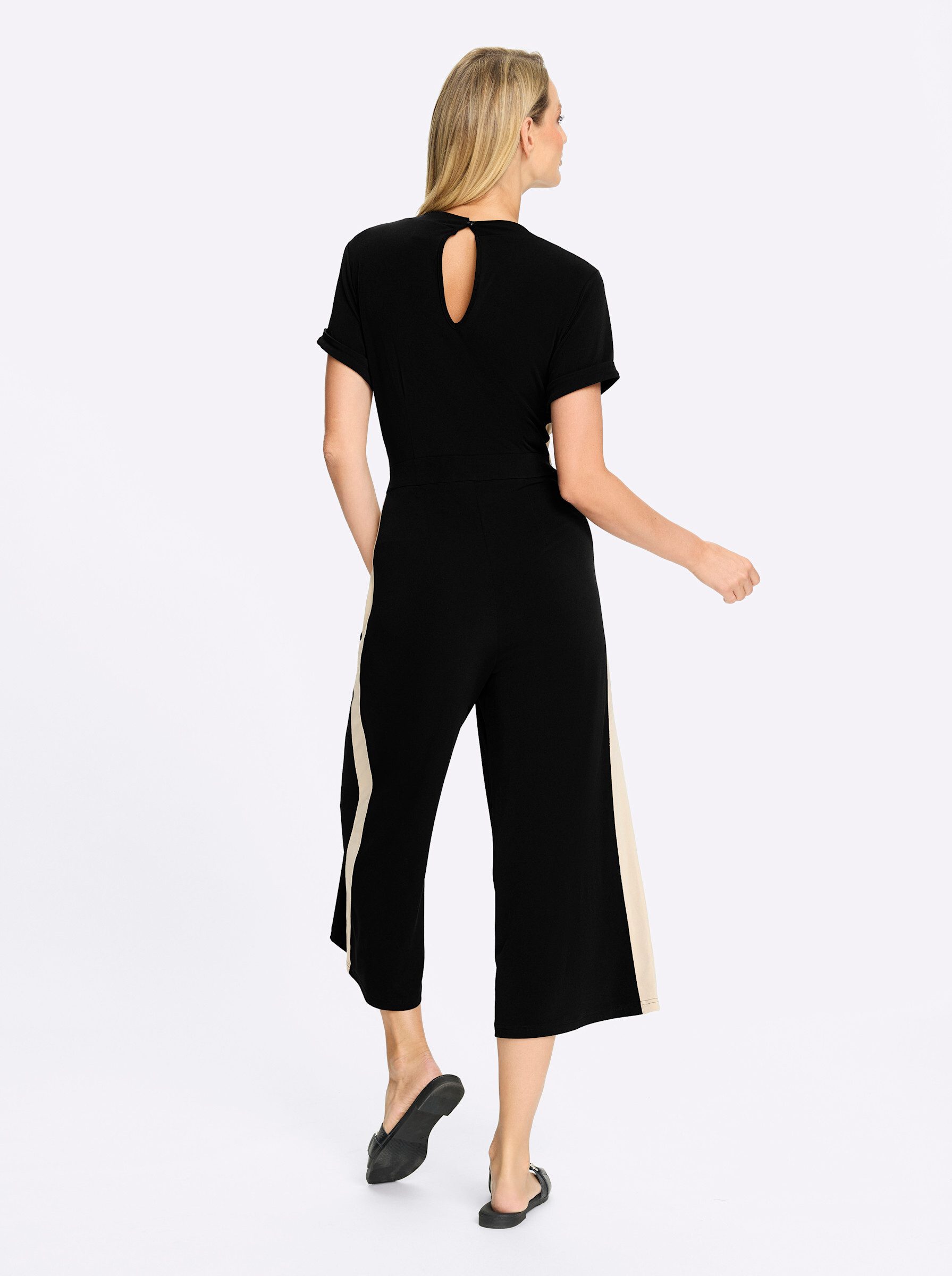heine Jumpsuit Jumpsuit Kurzarm Innenbeinlänge ca. 54 cm