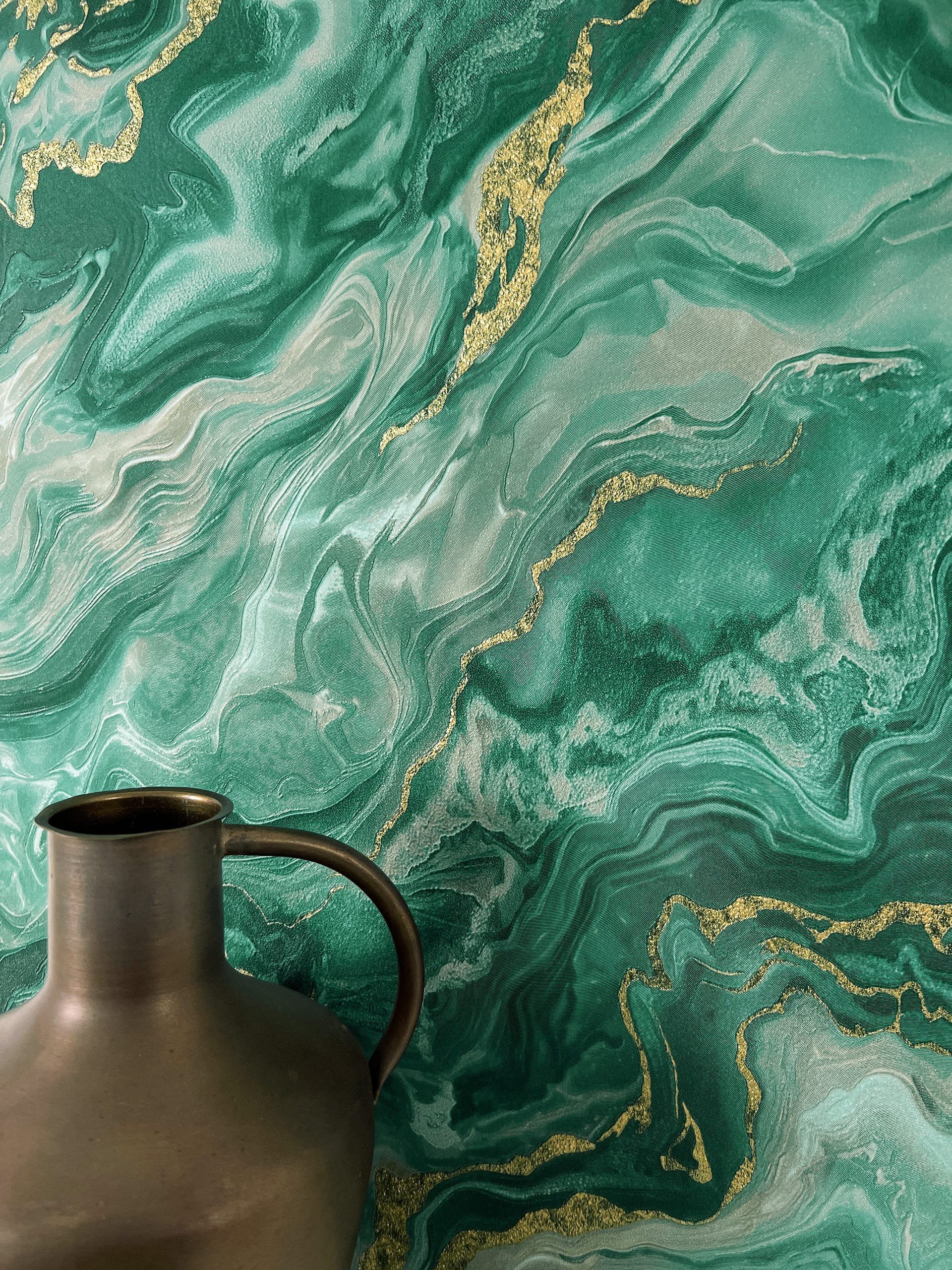 Newroom Vliestapete Talis Green Tapete Mustertapete Marmor,Acryl,Leicht glänzend, Grün Tapete Modern Marmor – Mustertapete Marmoroptik Hellgrün Gold 3D Optik Glamour Acryl Leicht glänzend für Wohnzimmer Schlafzimmer Küche, Marmoroptik