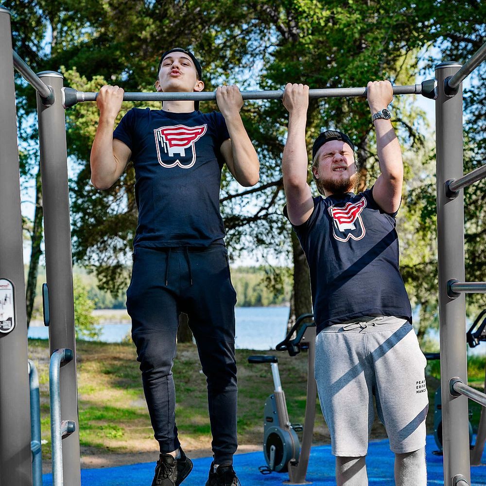Kompan Kraftstation Outdoor-Fitness-Station Pro 3, Für Fitness-Parks, Generationenspielplätze, Parcours usw.