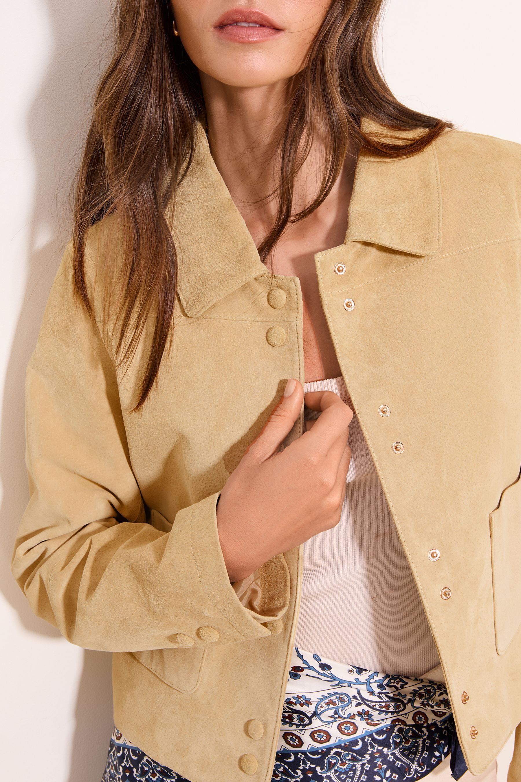 LIPSY Lederjacke Lipsy Jacke mit Kragen und Doppeldruckknopf (1-St)