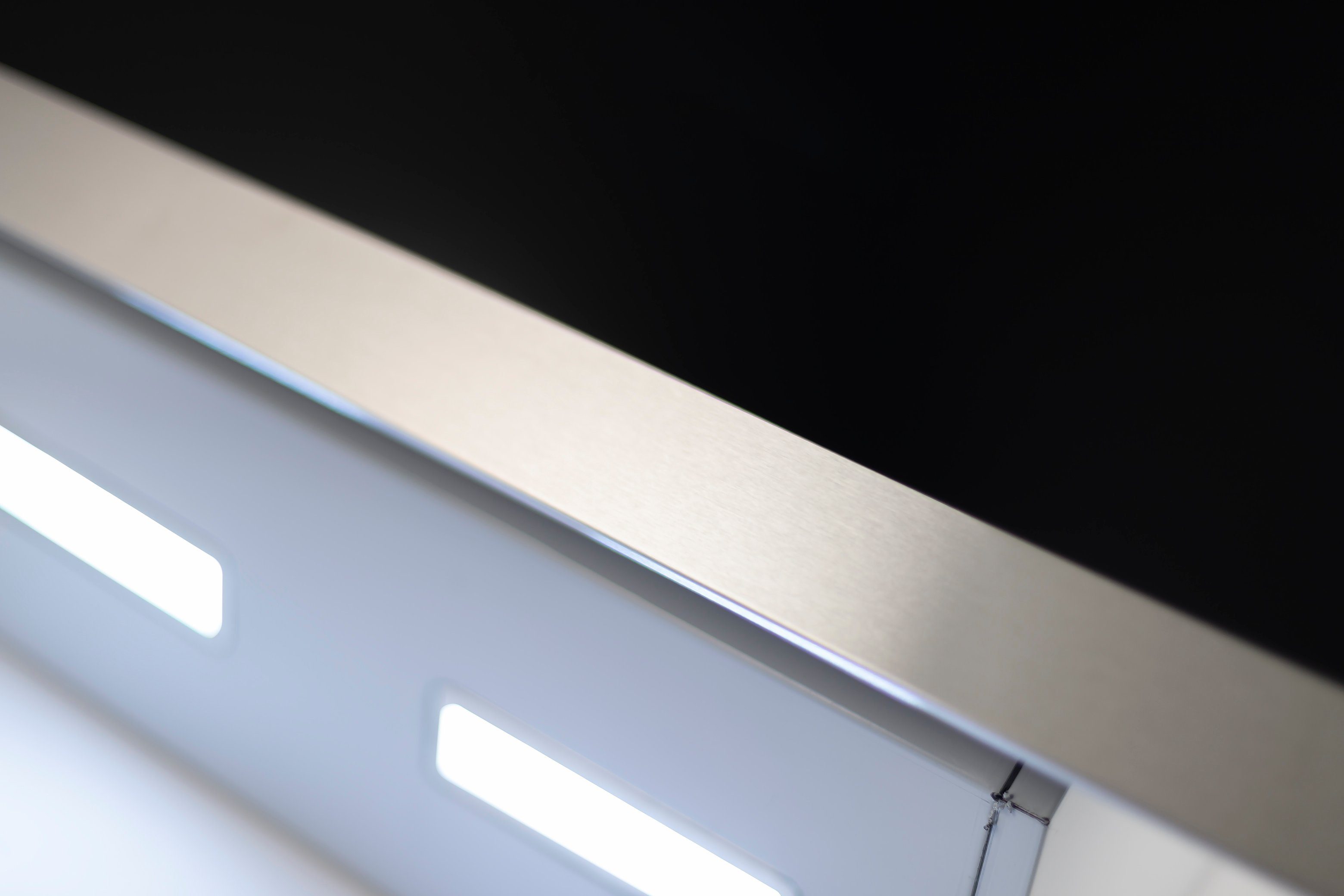 Kaiser Küchengeräte Wandhaube AT 8435+Schlauch, Dunstabzugshaube 80cm Edelstahl Schwarzglas 1250m³/h AT 8435+Schlauch, Dunstabzugshaube 80cm Edelstahl Schwarzglas 1250m³/h, Dunstabzugshaube kopffrei, 80 cm, Schwarz Glas Edelstahl, 1250 m³/h