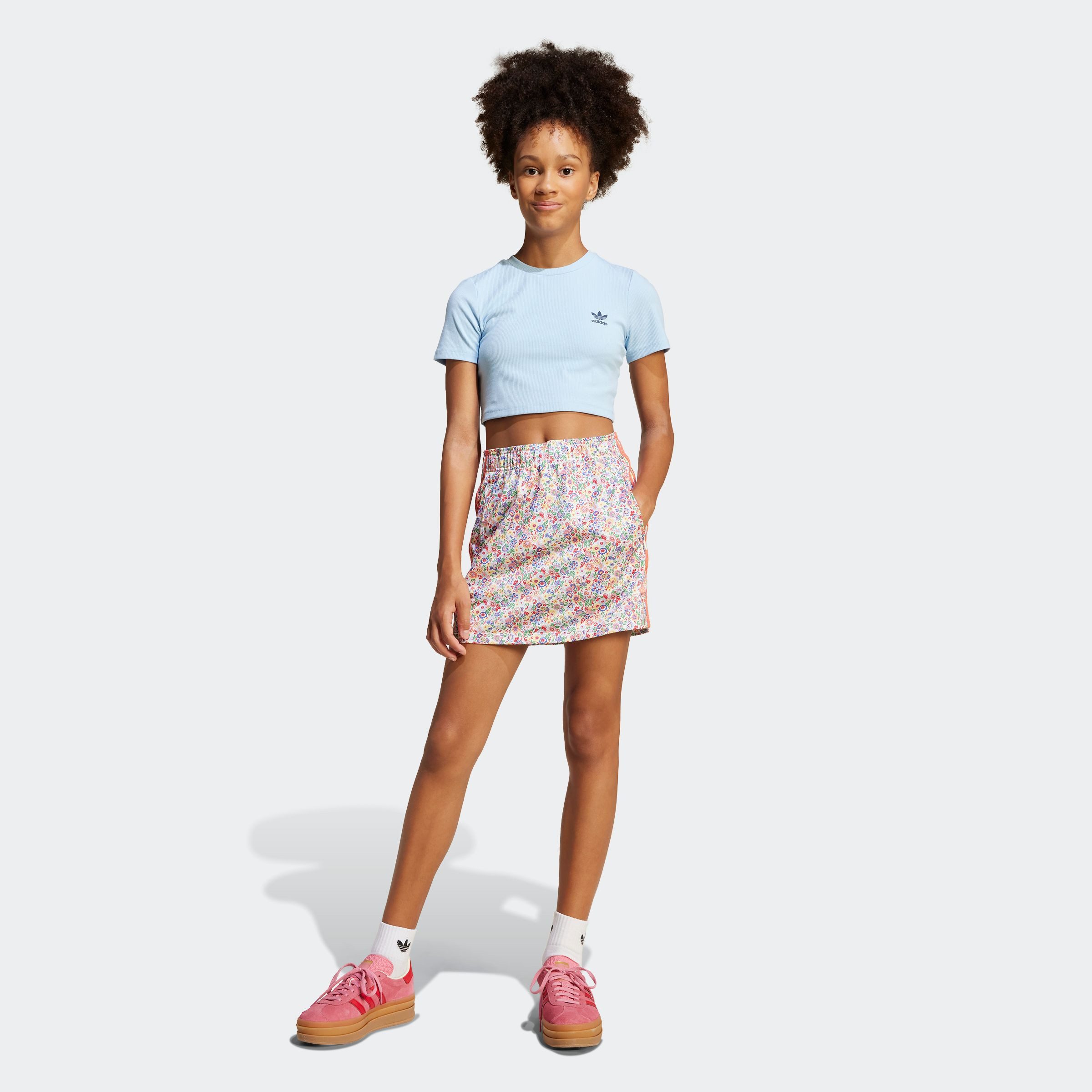 adidas Originals Sweatrock ADIDAS ORIGINALS X LIBERTY LONDON KIDS schmale Passform, aus weichem, strukturiertem Trikotmaterial