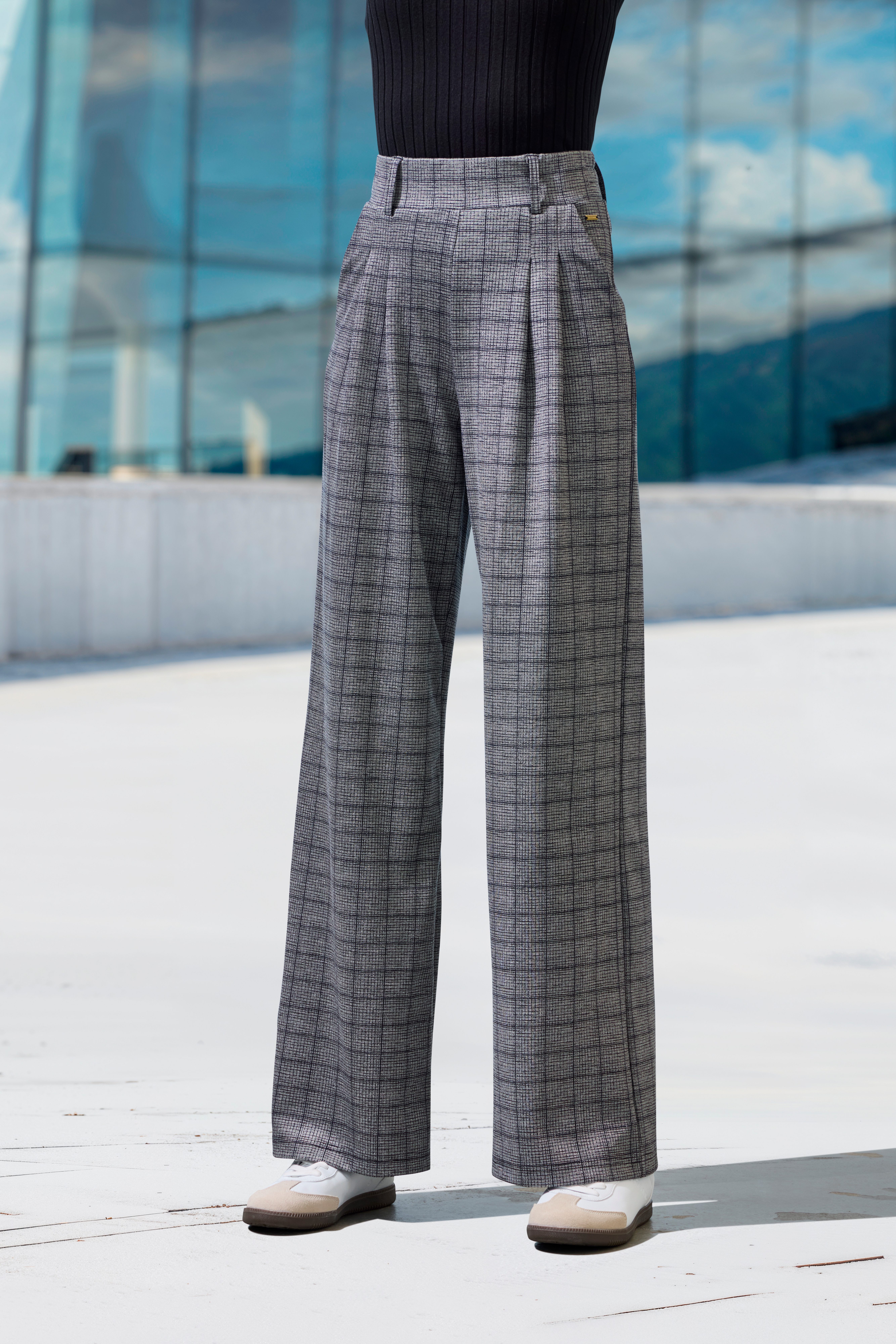 LASCANA Schlupfhose extra Weit mit Bundfalten mit Jacquard Strickmuster oder uni schwarz