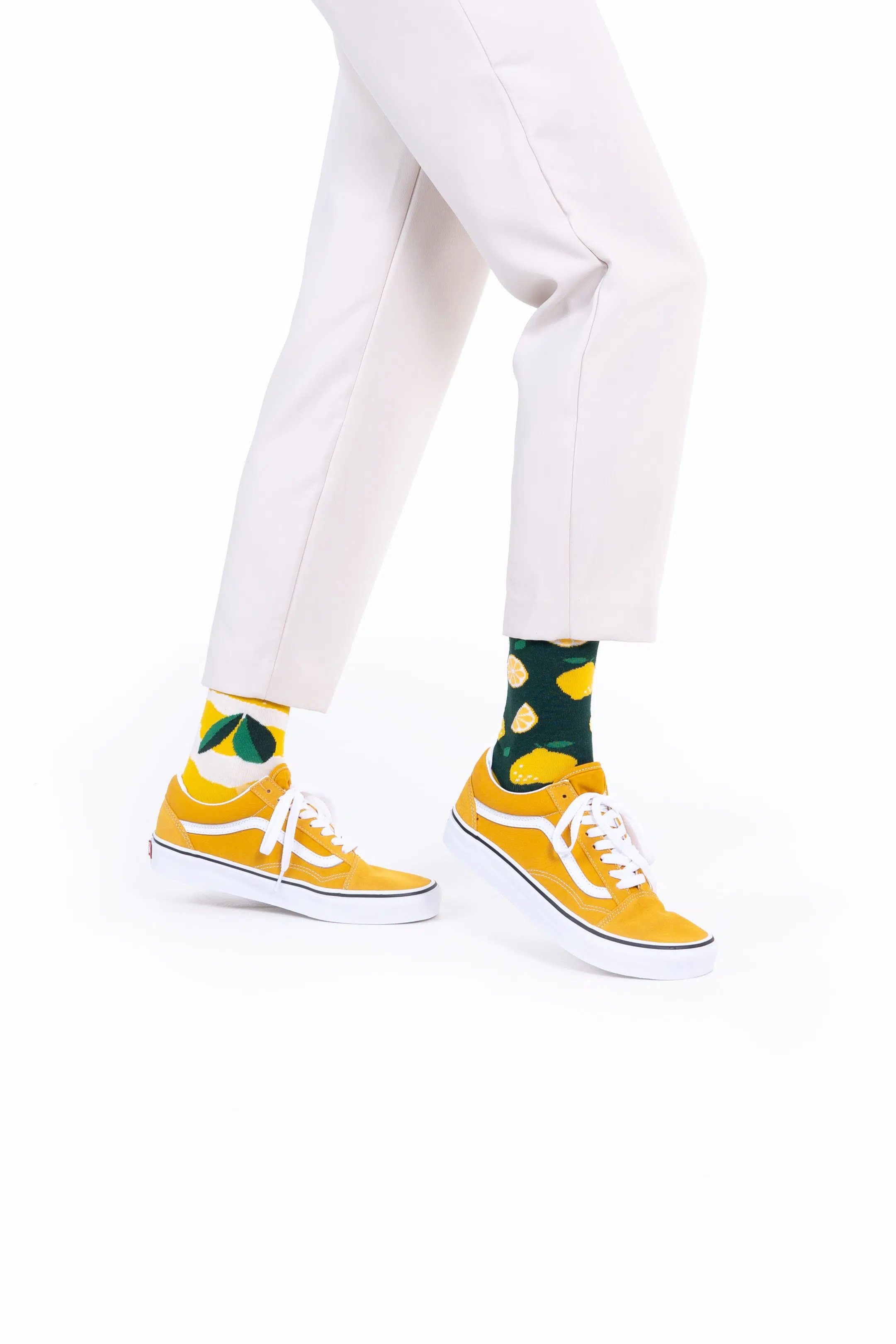 Many Mornings Freizeitsocken Bunte Socken – Mismatched und voller Persönlichkeit