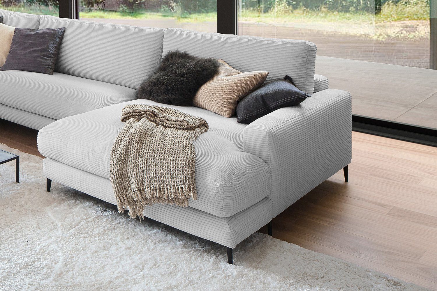 Sofa versch. Longchair od. Wohnlandschaft Farben U-Form CARA, KAWOLA links, Cord, rechts hellgrau