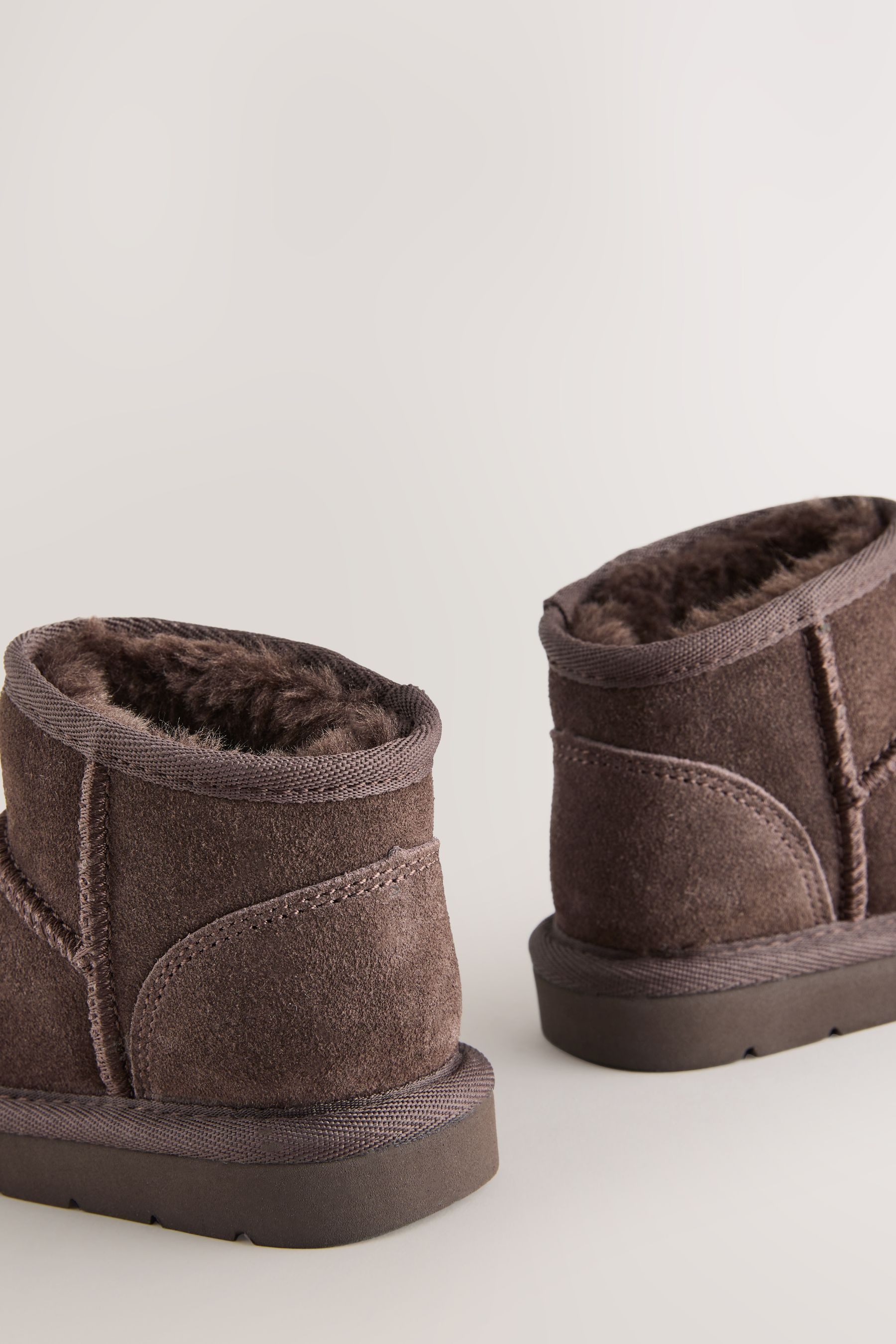 Next Wasserabweisende Schlupfstiefel aus Veloursleder Babystiefel – Bild 4 von 5