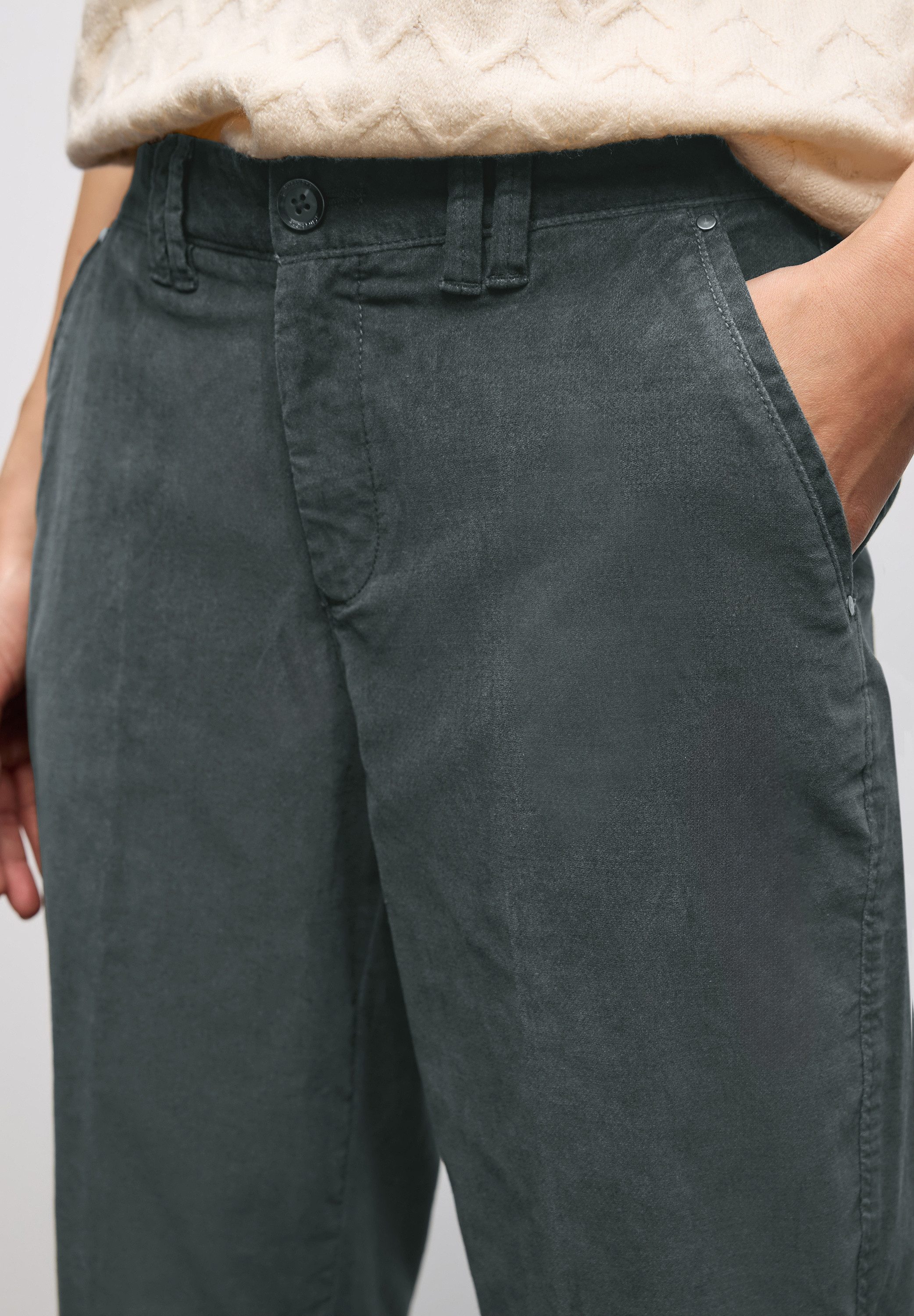 STREET ONE Chinohose Velvet mit Taschen