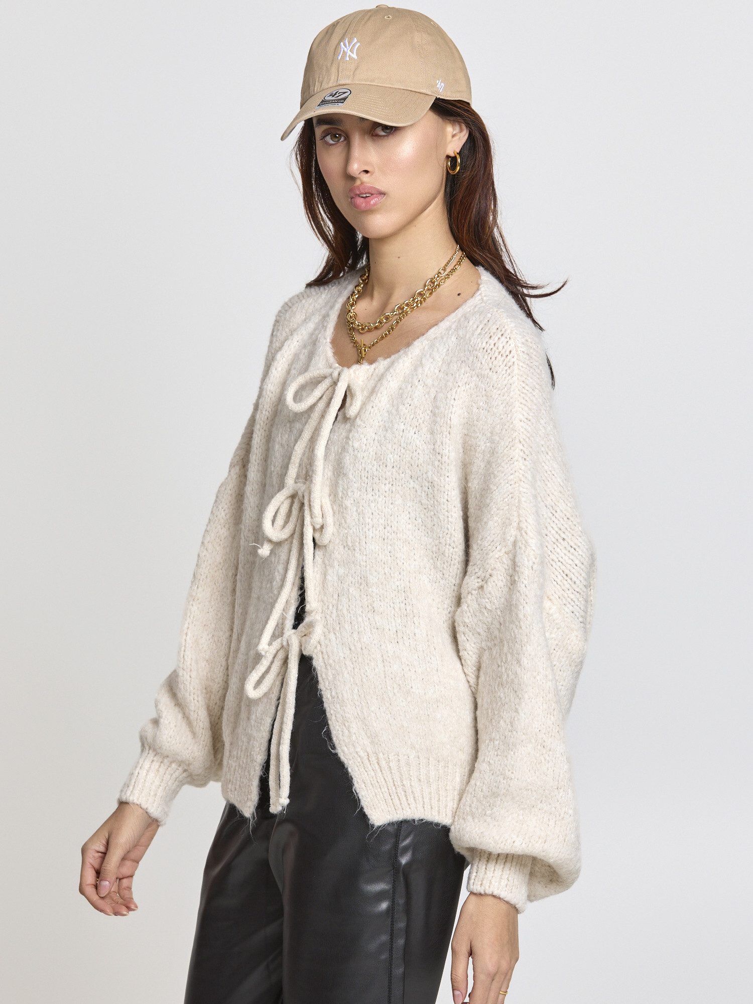 Lilavie Cardigan Miaa One Size kuscheliger Grobstrick mit Bindebändern günstig online kaufen