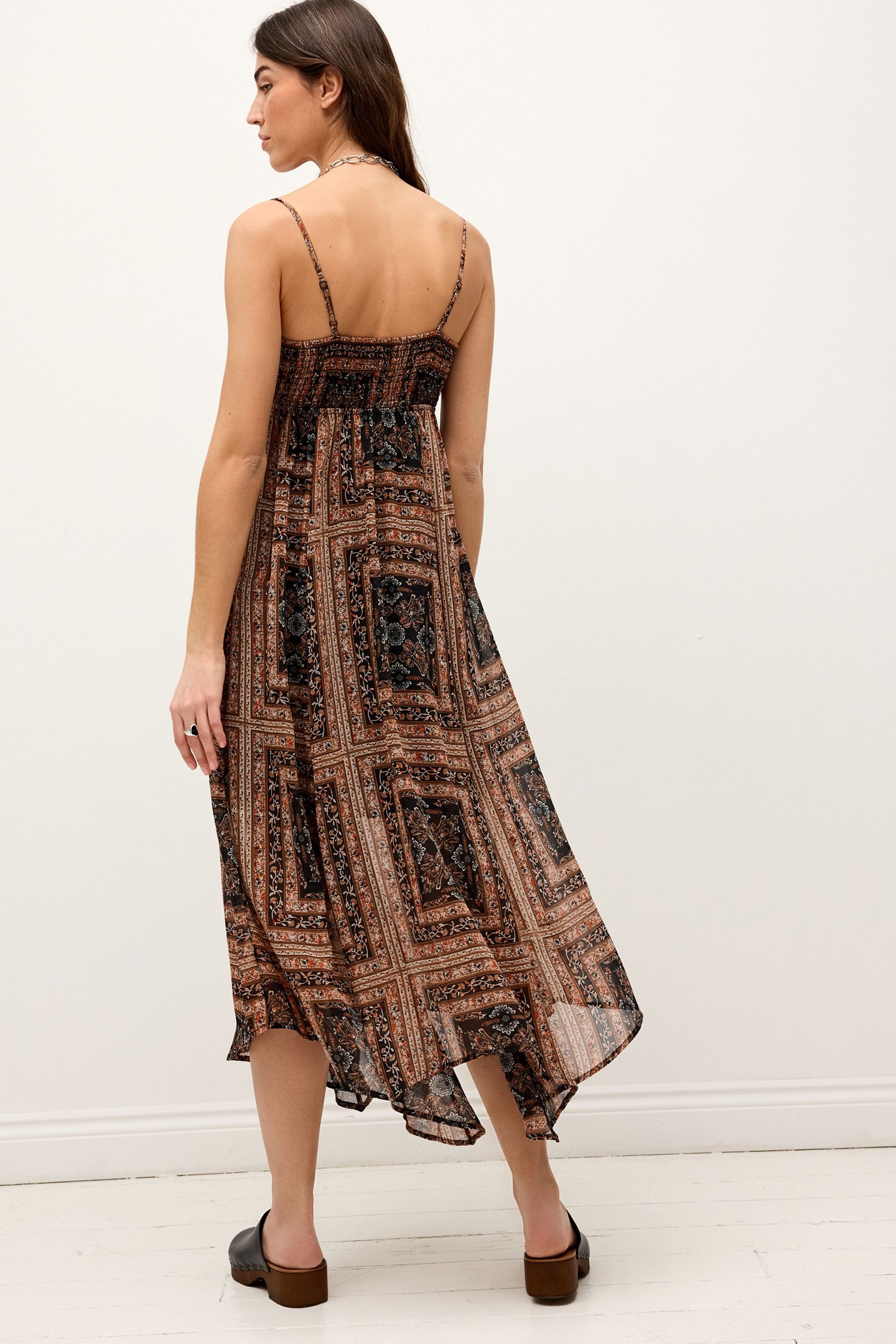 Next Midikleid Midikleid mit schmalen Trägern günstig online kaufen