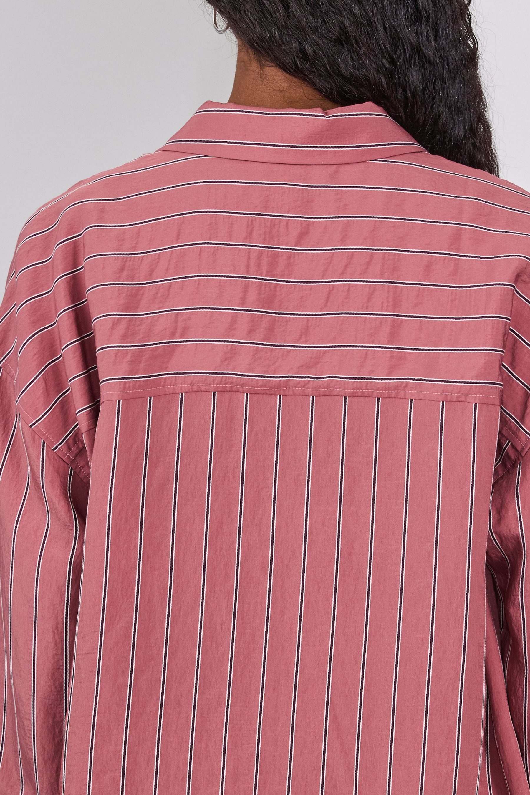 Next Langarmhemd Langärmeliges Oversized Hemd mit Jacquard-Streifen (1-tlg) günstig online kaufen