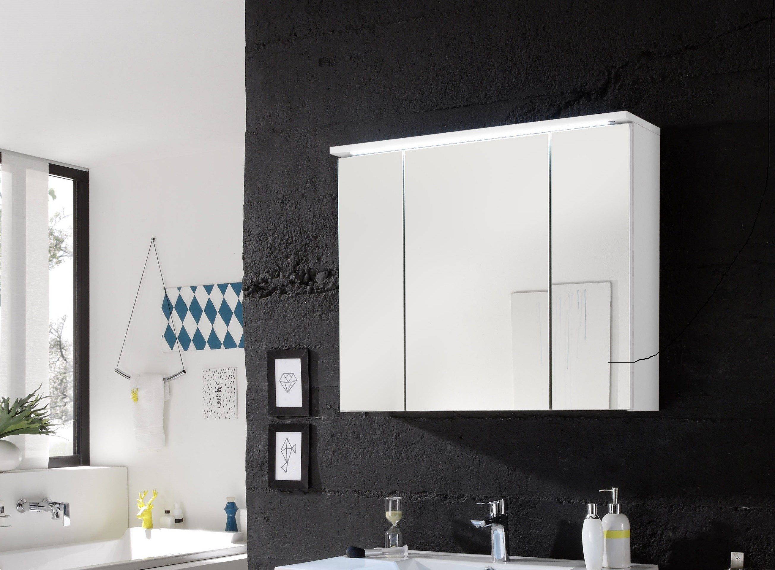 BEGA BBK Badezimmerspiegelschrank 80 x 68 günstig online kaufen