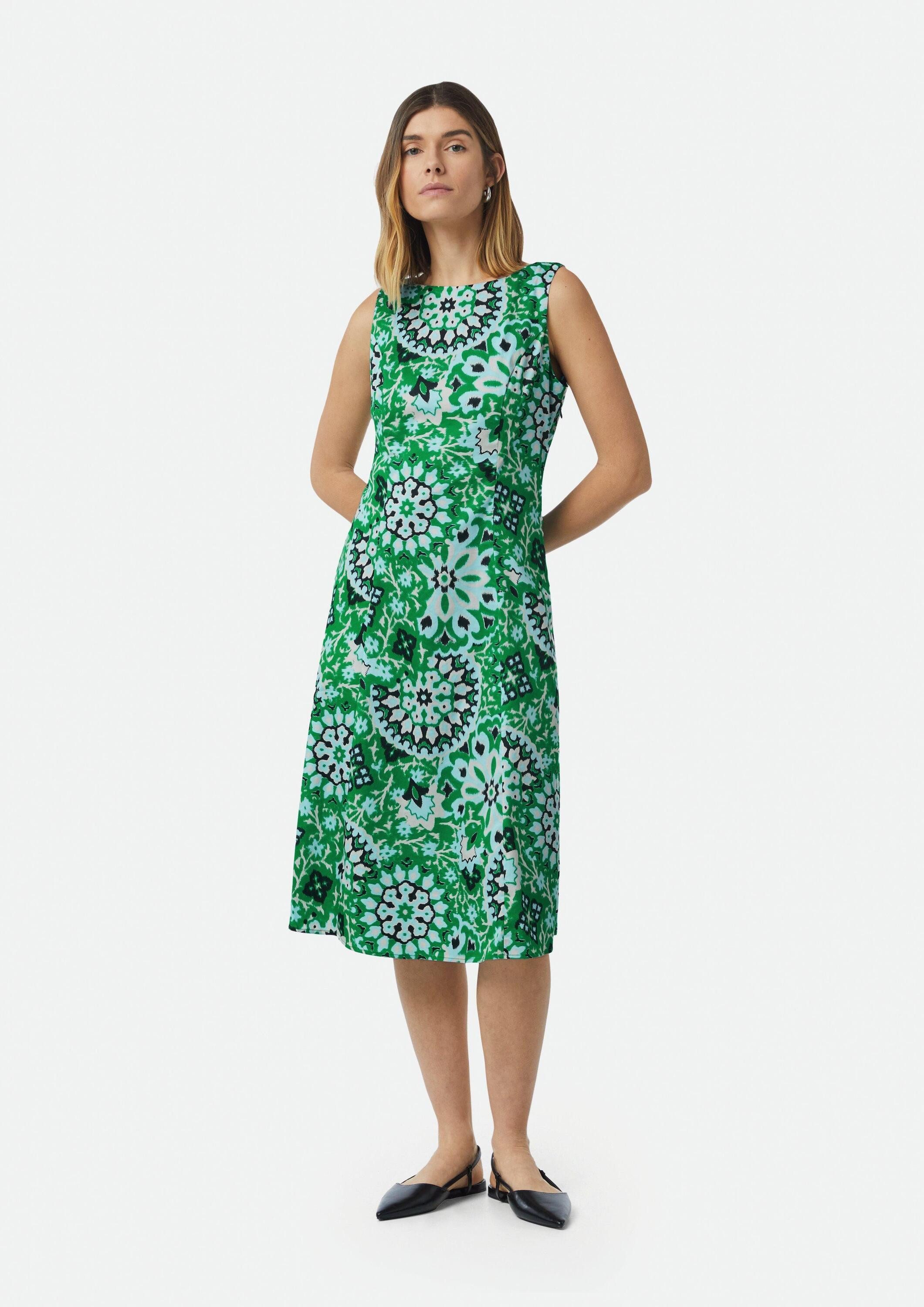 comma Midikleid Kleid Tailliertes Midikleid mit All-over-Print günstig online kaufen
