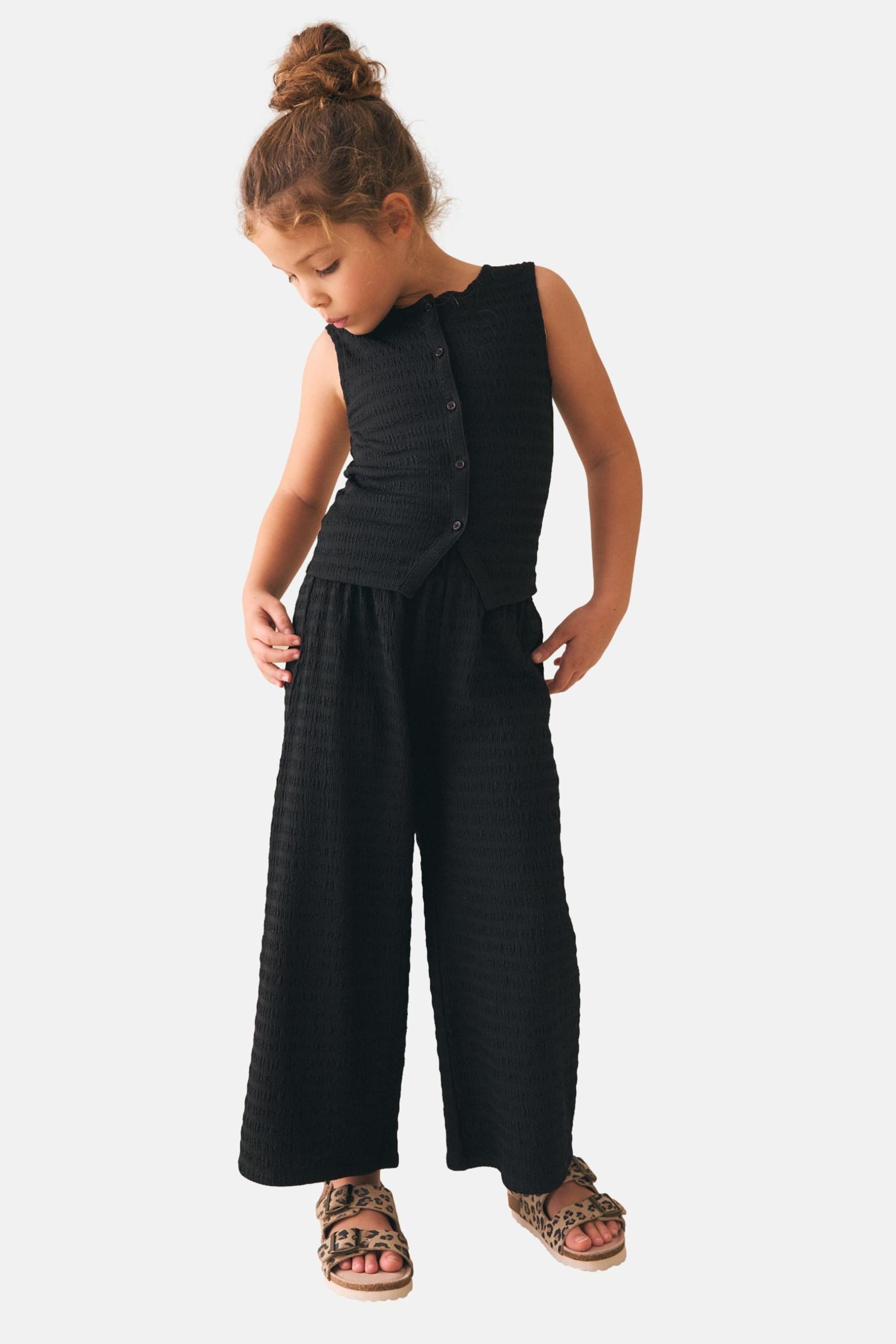 Next Top & Hose Strukturierte Weste und weite Hose im Set (2-tlg) – Bild 4 von 5