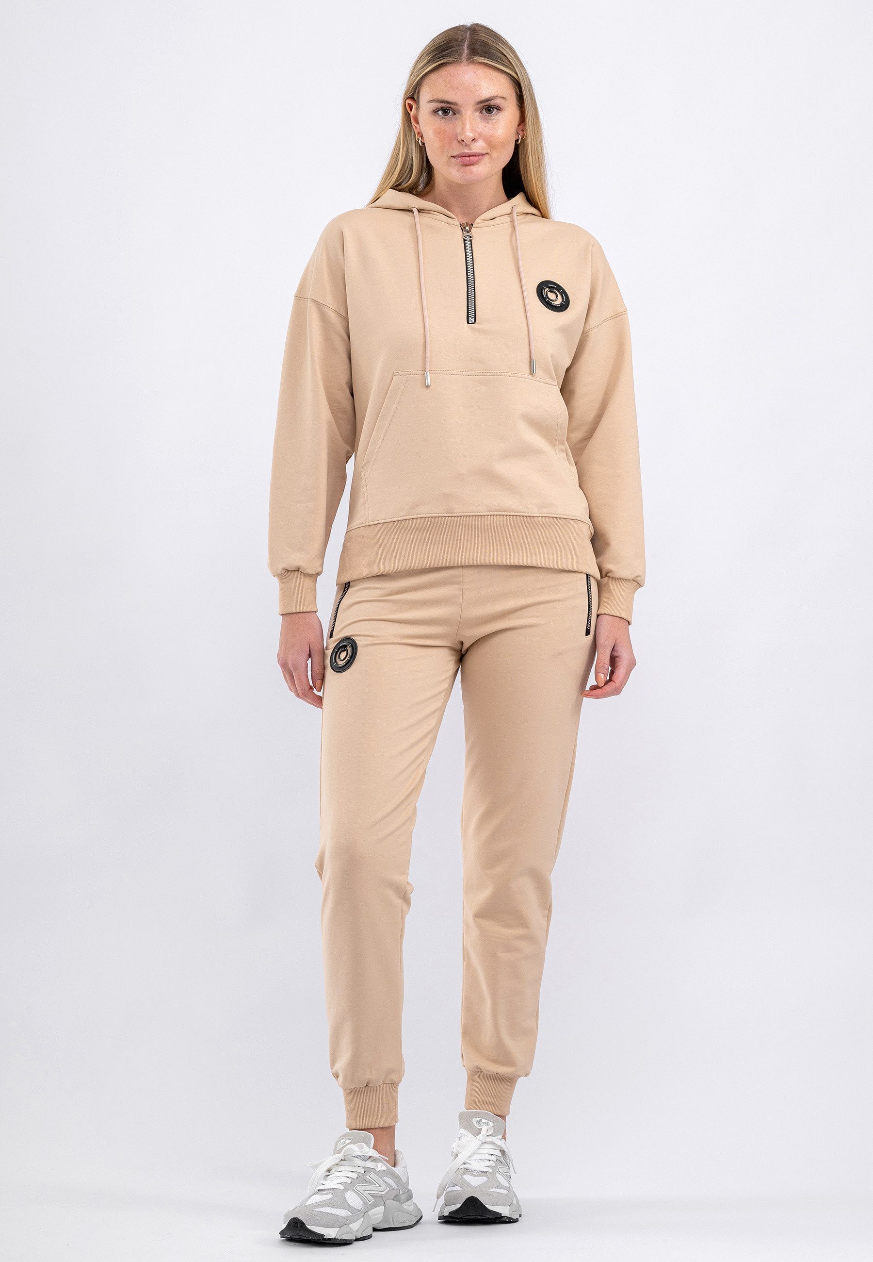 Tom Barron Trainingsanzug Tracksuit With Half Zip Cangoroo Pocket Badge On günstig online kaufen
