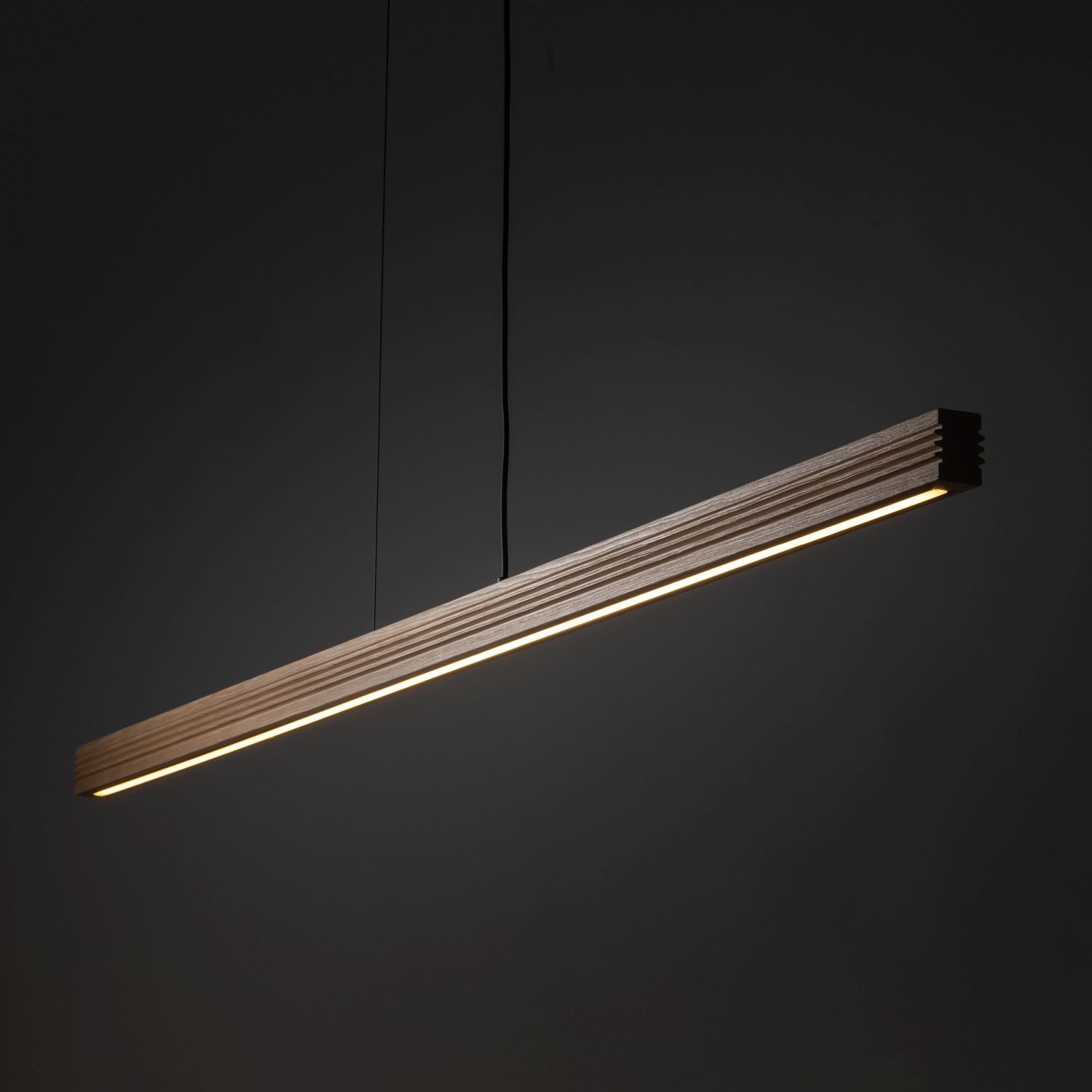 Licht-Erlebnisse Pendelleuchte LISCA, LED fest integriert, Warmweiß, LED Holz Metall 3000 K 1800 lm H: max. 147 cm Schwarz Kiefer länglich