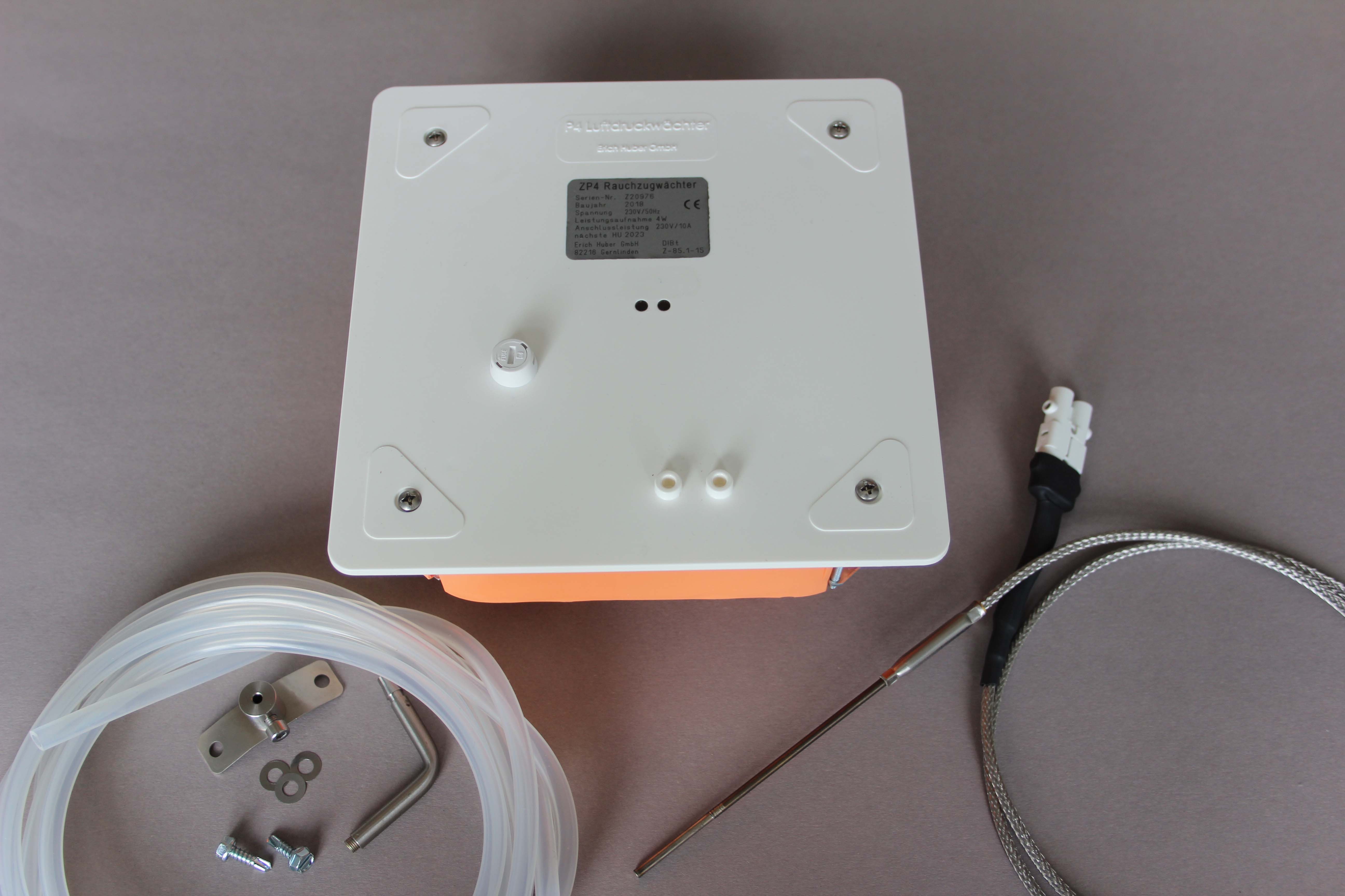 Erich Huber Feinwerktechnik Luftdruckmessgerät Rauchzugswächter ZP4 Hohlraum (UP-Klemm) LED-Ausführung Komplett-Set