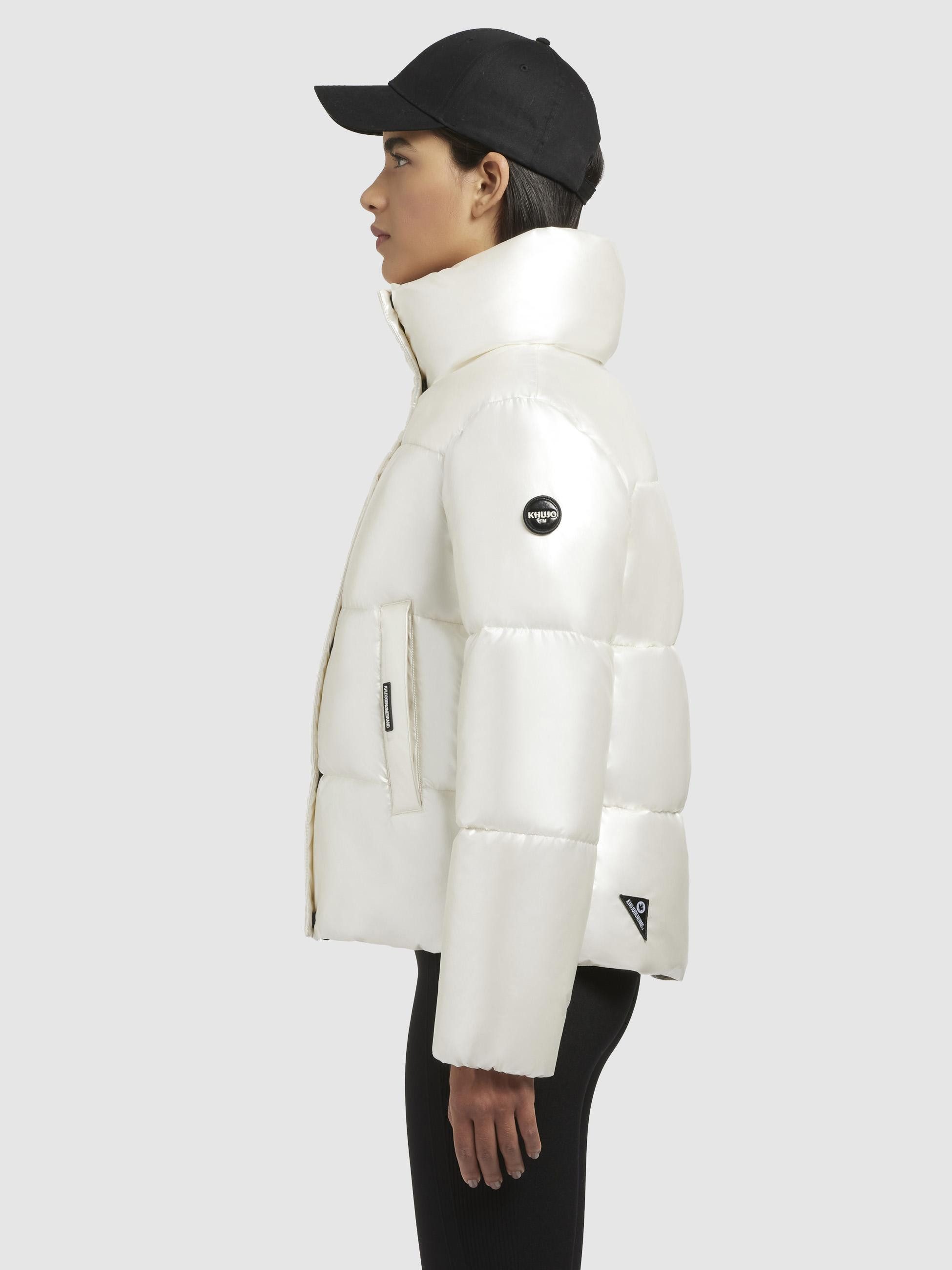 khujo Steppjacke Rinja Shiny-YM Glänzende kurze Winterjacke für Damen