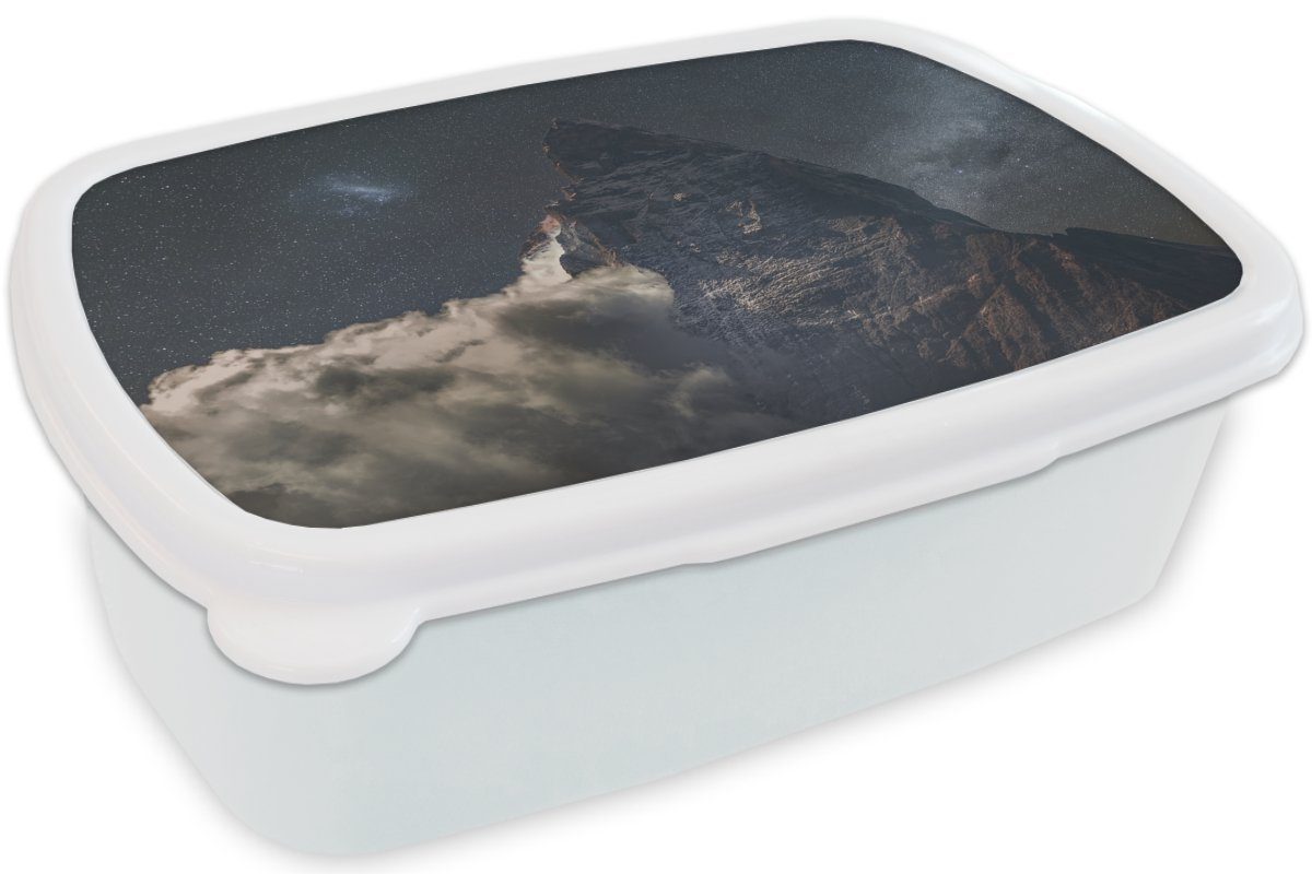 MuchoWow Lunchbox Niedrige Wolke (2-tlg), für Brotbox weiß für in Erwachsene, in Kunststoff, Jungs Nachthimmel Nähe Kinder und der von und unter Brotdose, Mädchen Matterhorn der