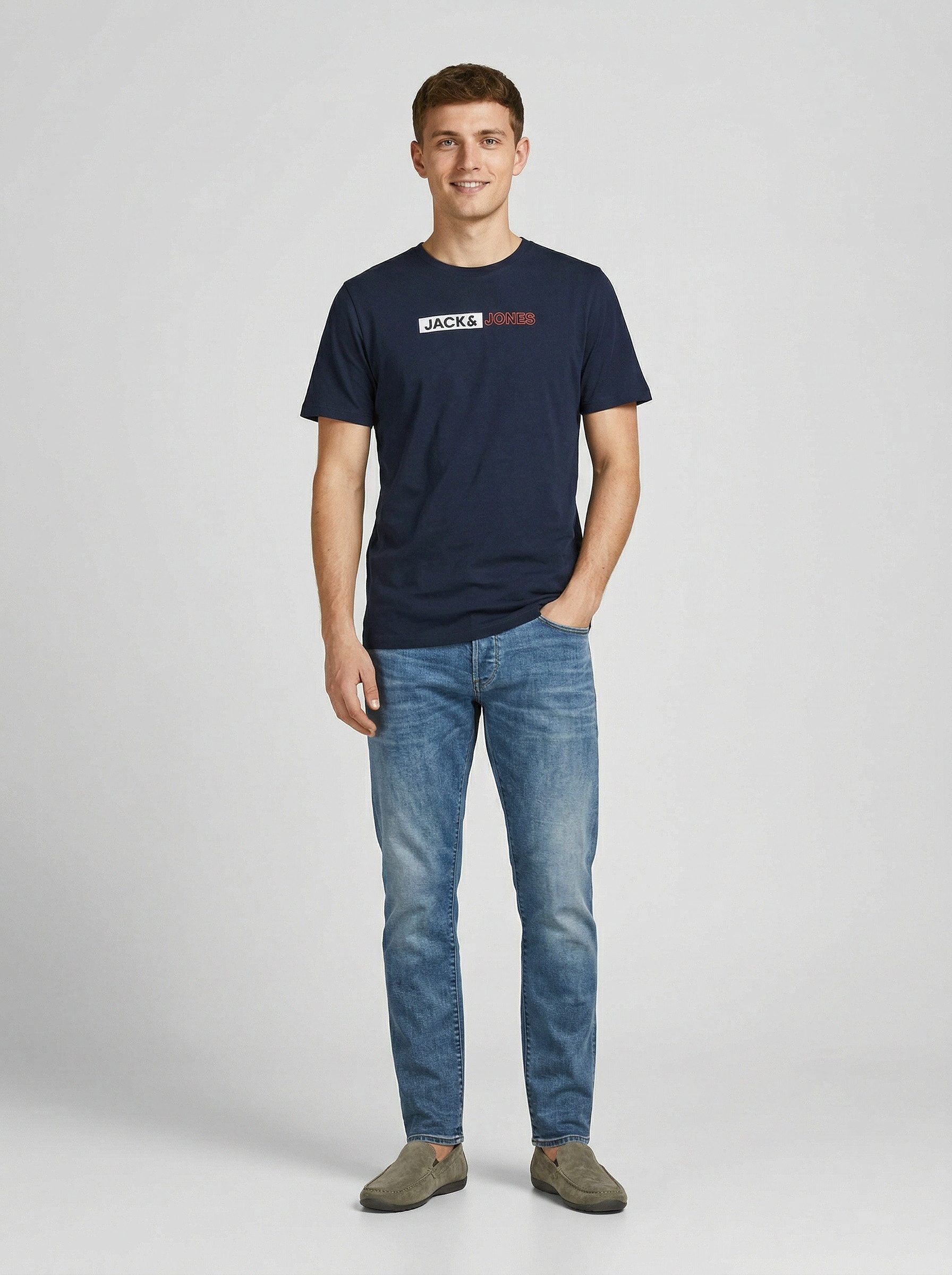 Zum Outfit 11