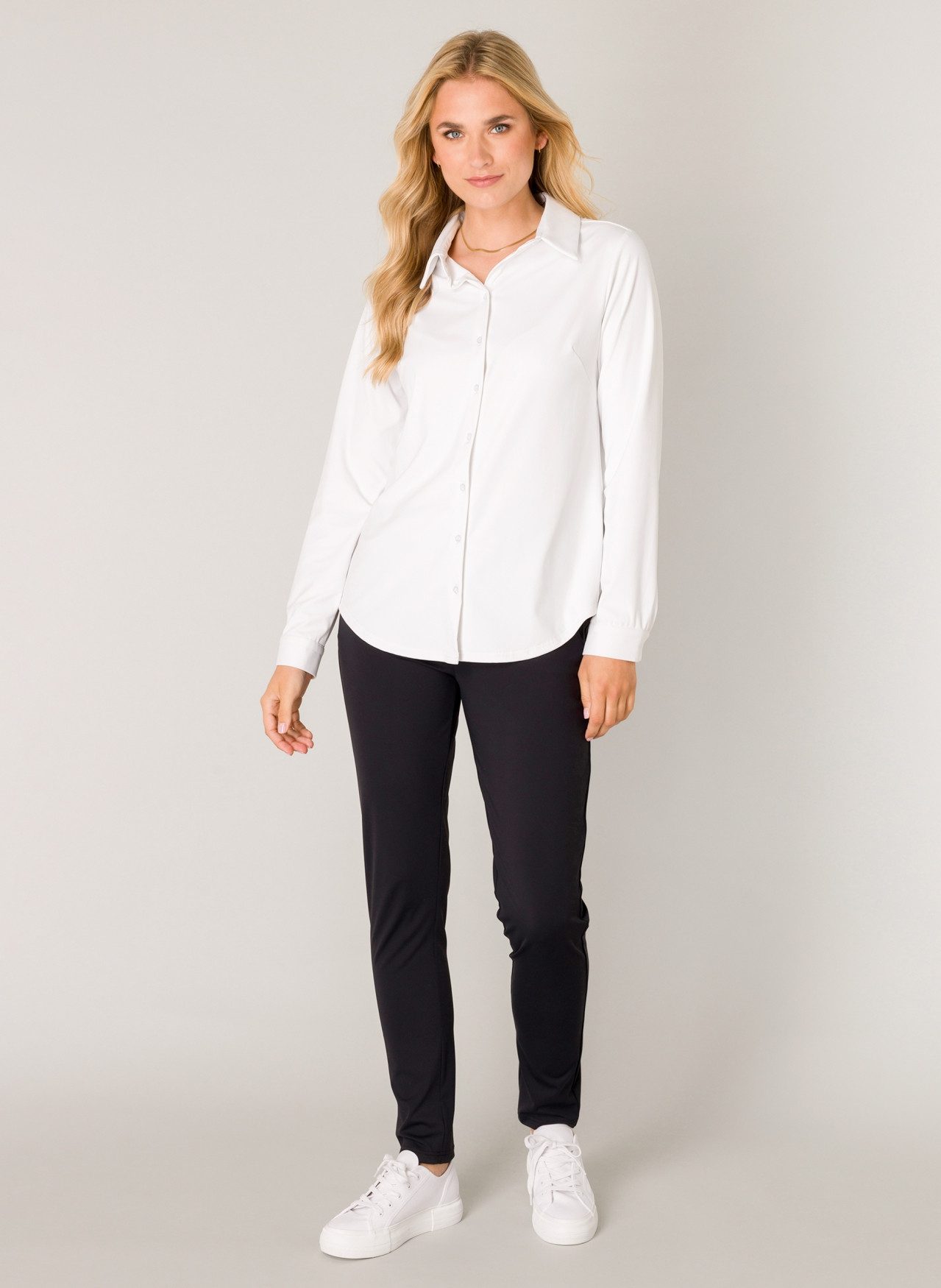 Base Level Langarmbluse Tamara mit Stretch und Knopfleiste günstig online kaufen