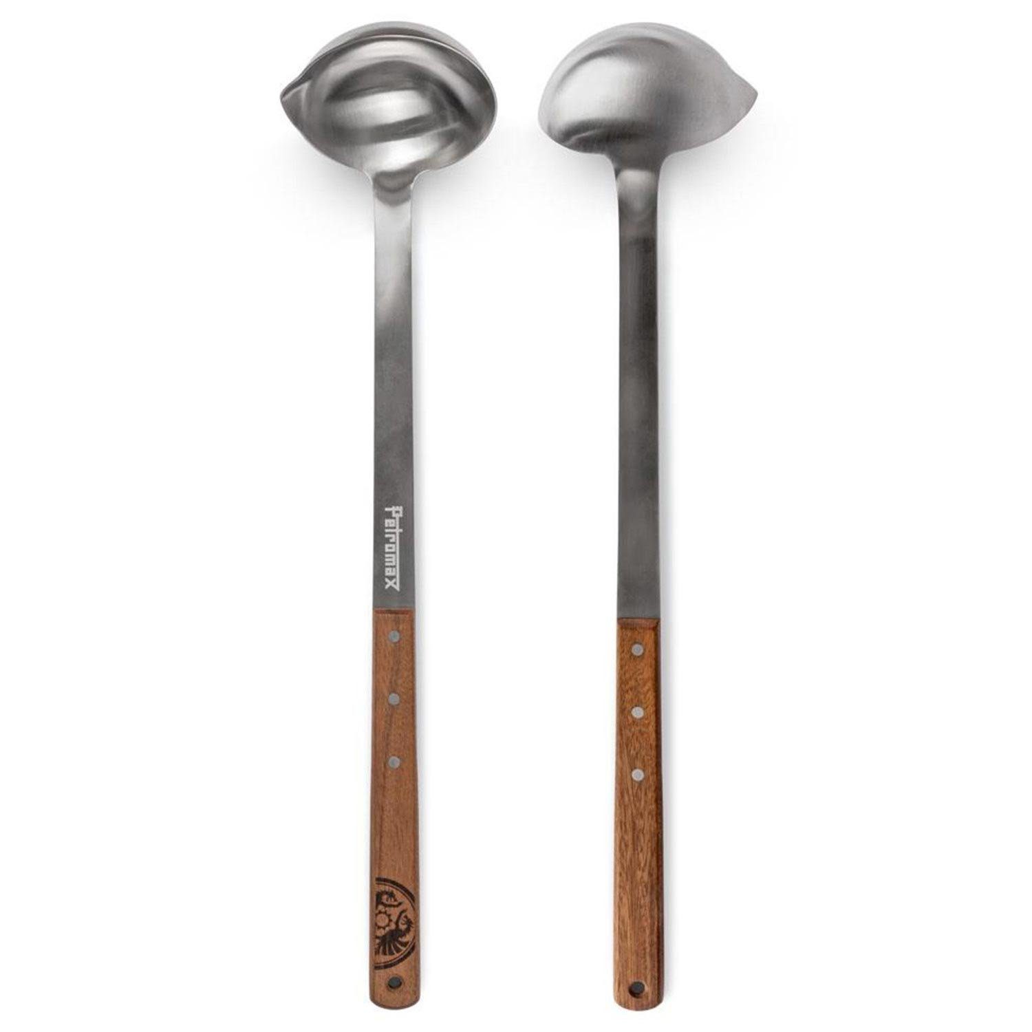 Petromax Schöpfkelle Edelstahl Kelle mit Walnussgriff Fassungsvermögen 250 ml, nachhaltig robust langlebig Gesamtlänge 58 cm