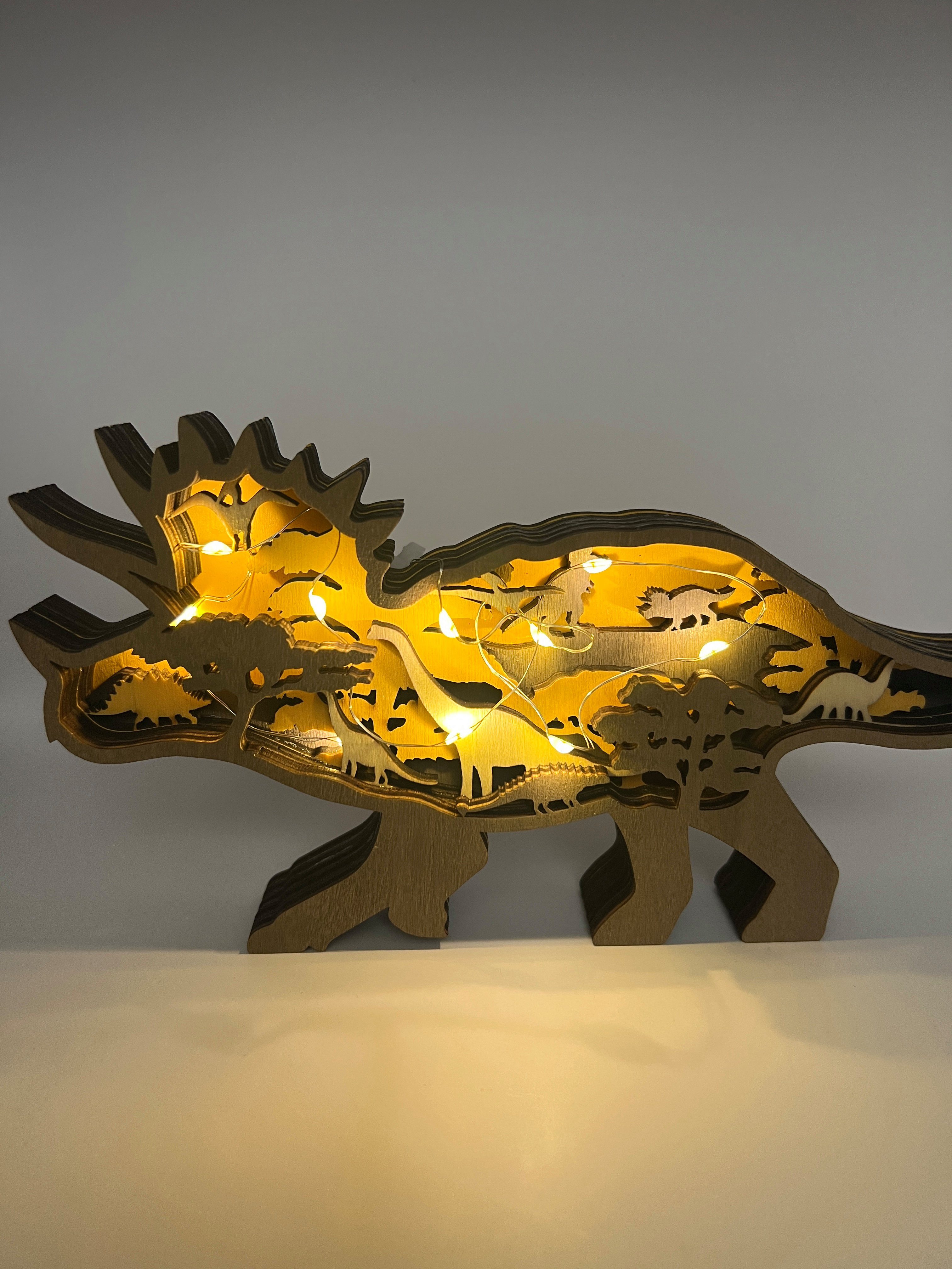 Stelby Dekofigur Dekoration Holzmodell Triceratops mit günstig online kaufen
