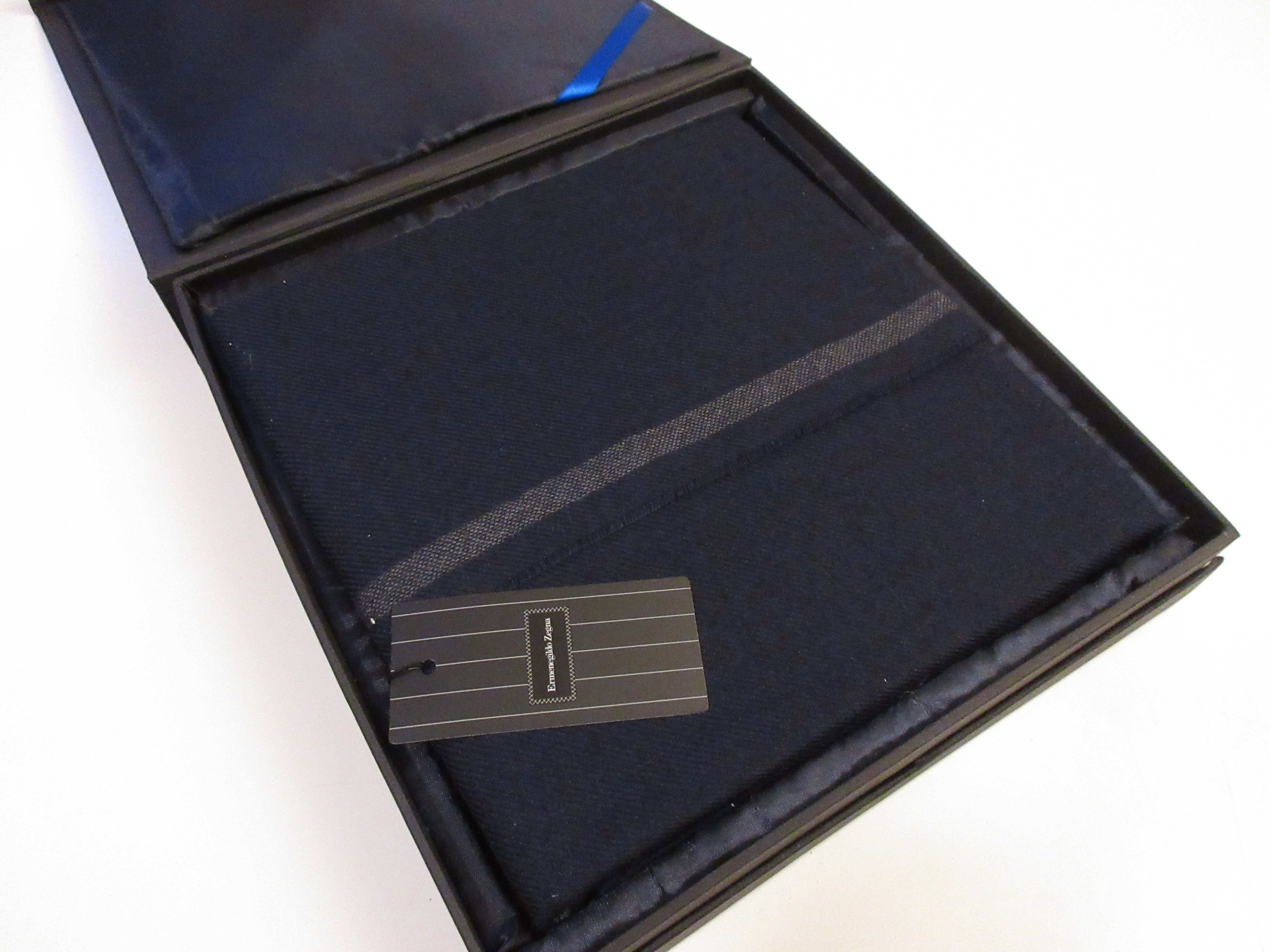 Ermenegildo Zegna Kaschmirschal Ermenegildo Zegna Herren Schal Kaschmir/Seide Dunkelblau ZXK50