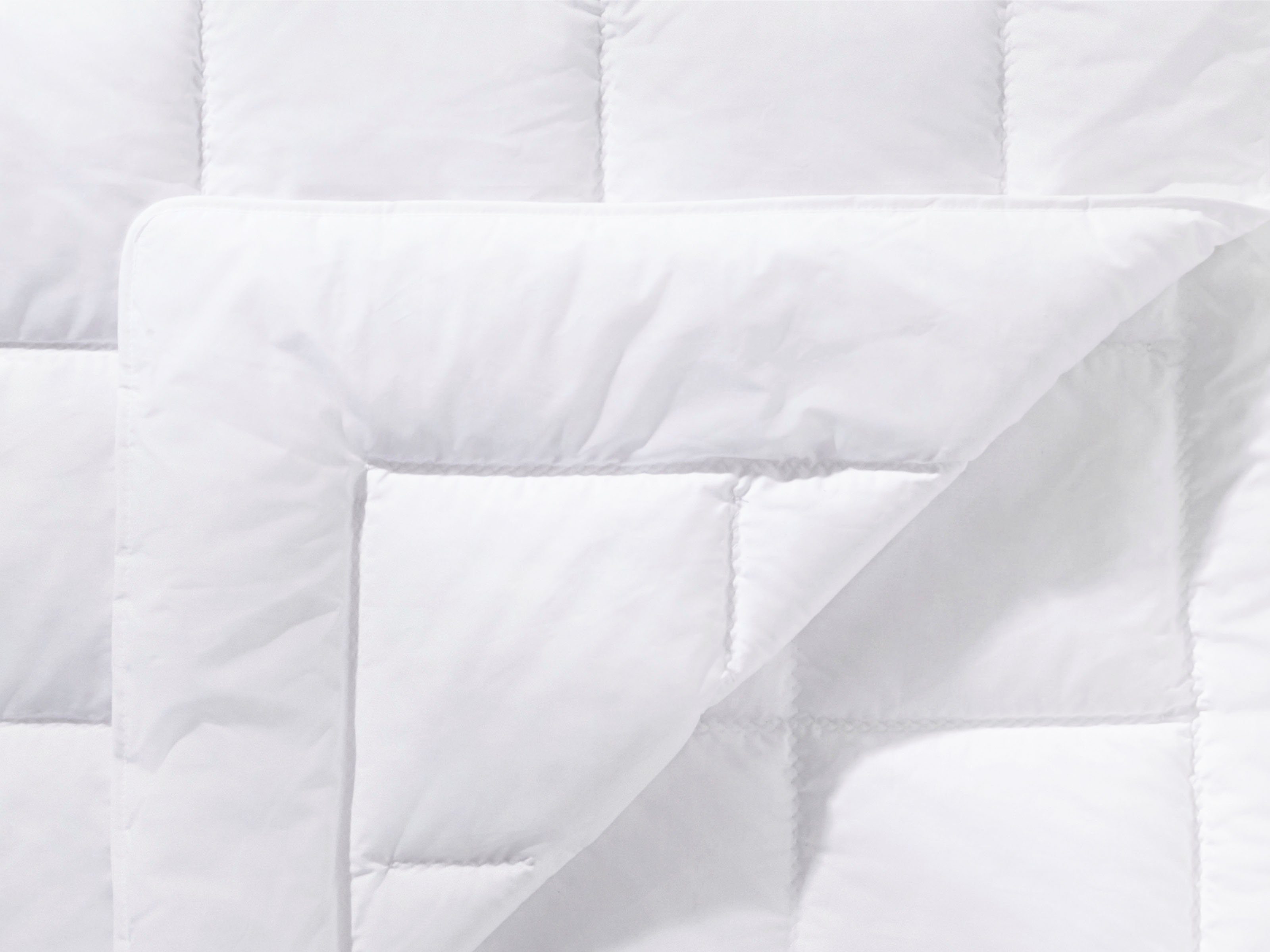 Microfaserbettdecke, Pure, Schlafgut, Bettdecke für oder Winter Größen, Sommer in weiteren 135x200 cm und