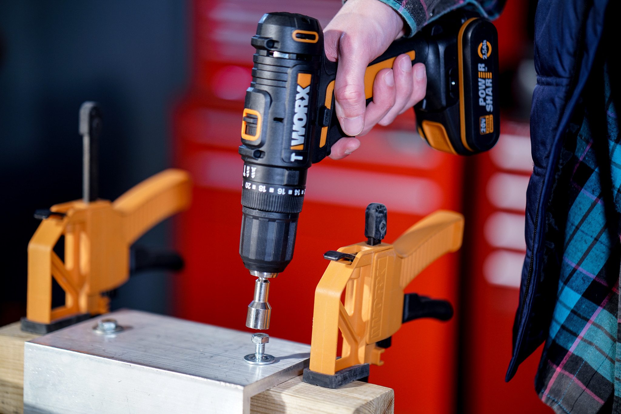 Worx Akku-Schlagbohrschrauber WX370, max. 1600 U/min, (Set), 2-Gang-Getriebe, Bohrstufe + Schlagfunktion, inkl. 2 Akkus & Ladegerät