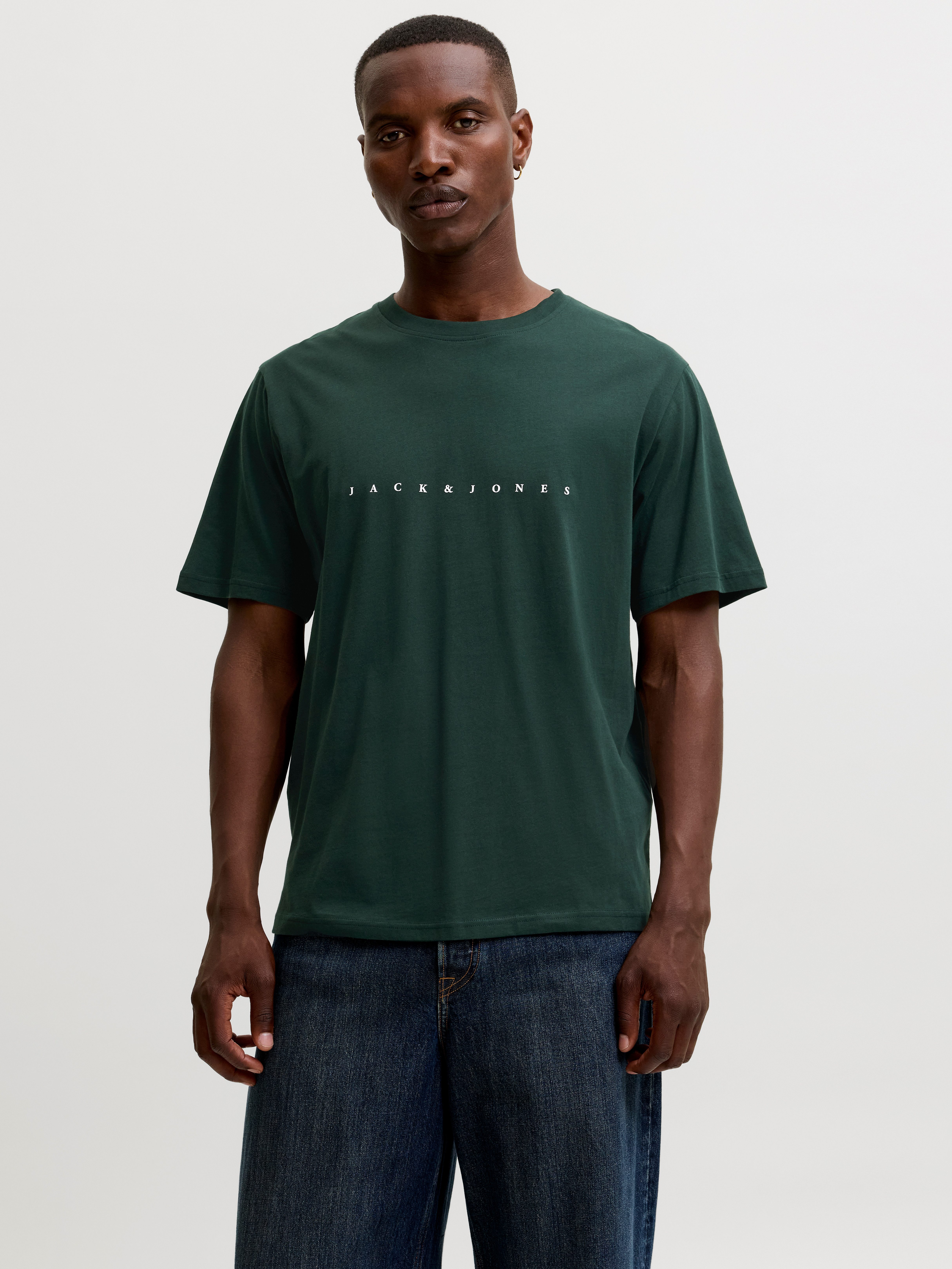Jack & Jones Rundhalsshirt JJESTAR mit Pigmentprint und Baumwollgefühl Baumwolle, relaxed fit