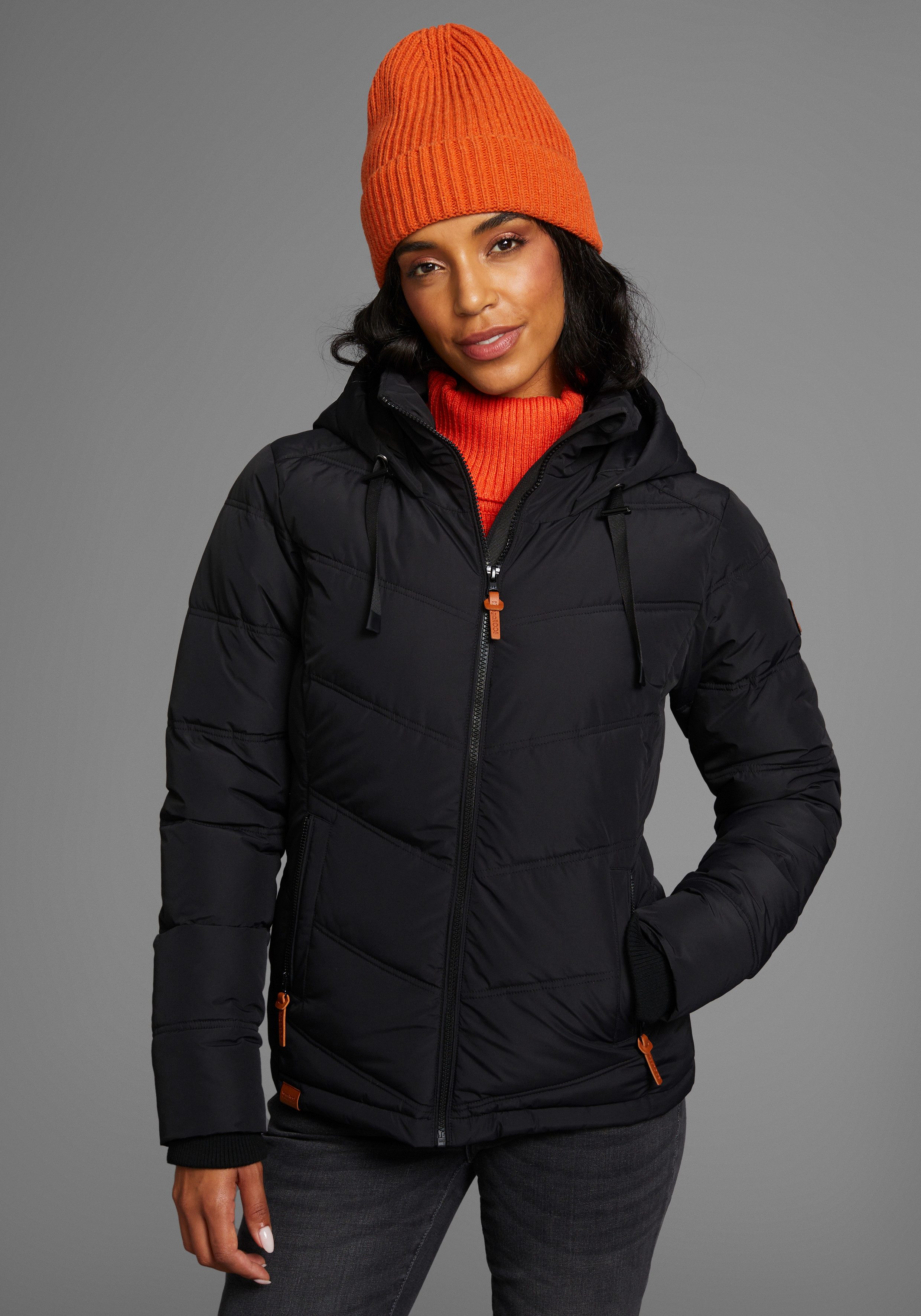 KangaROOS Winterjacke mit Kapuze und Kordelzug, Reißverschlusstaschen und Innentasche