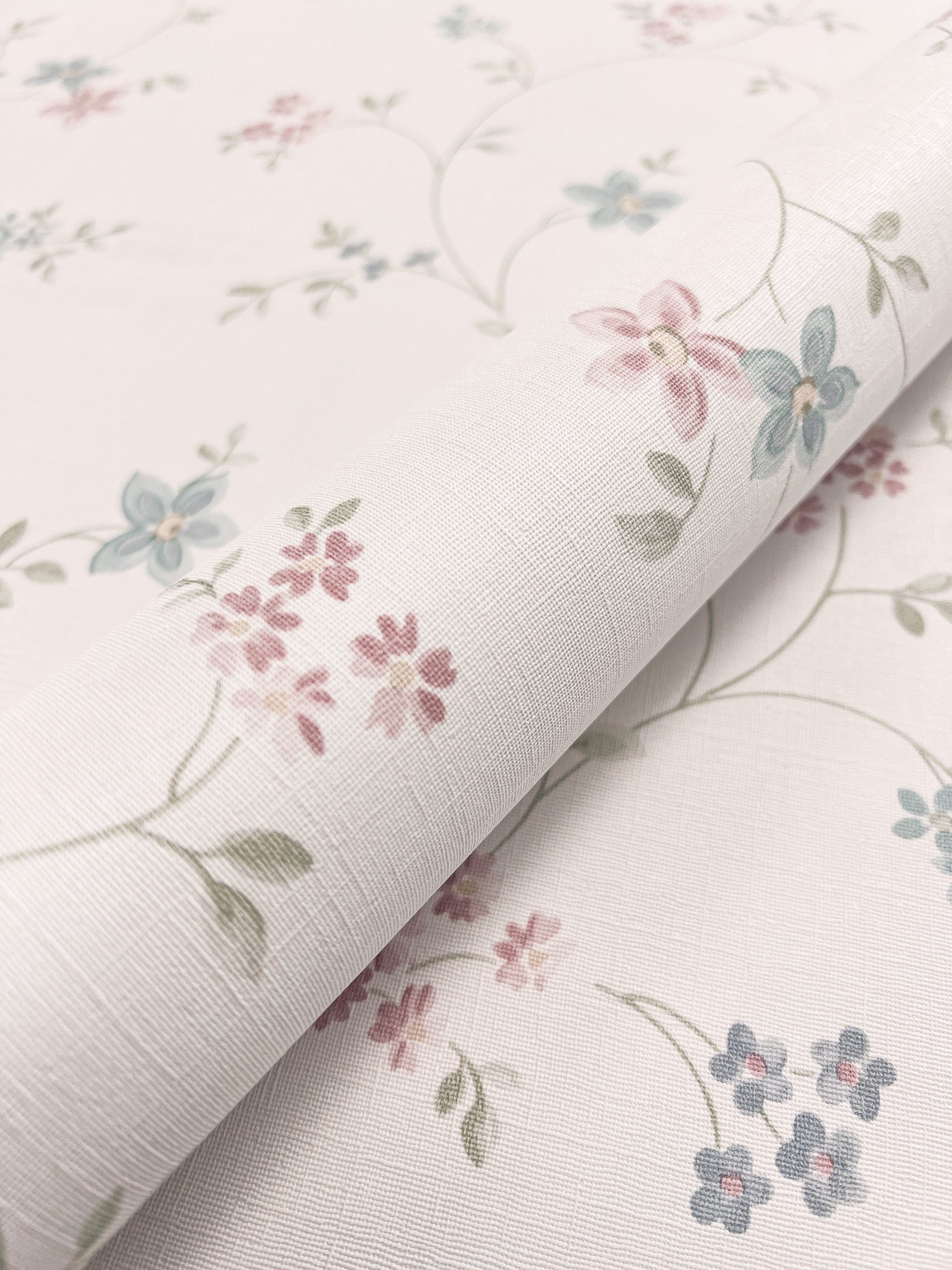 Newroom Vliestapete Florin Pastella Tapete Vintage Blumen,Blätter,Blüten, Pastellblau Tapete Floral Blumen - Vintage Blumentapete Rose Weiß Romantisch 3D Optik Blätter Blüten für Schlafzimmer Wohnzimmer Küche, Blumentapete