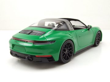 Minichamps Modellauto Porsche 911 992 Targa 4 GTS 2021 grün Modellauto 1:18 Minichamps, Maßstab 1:18