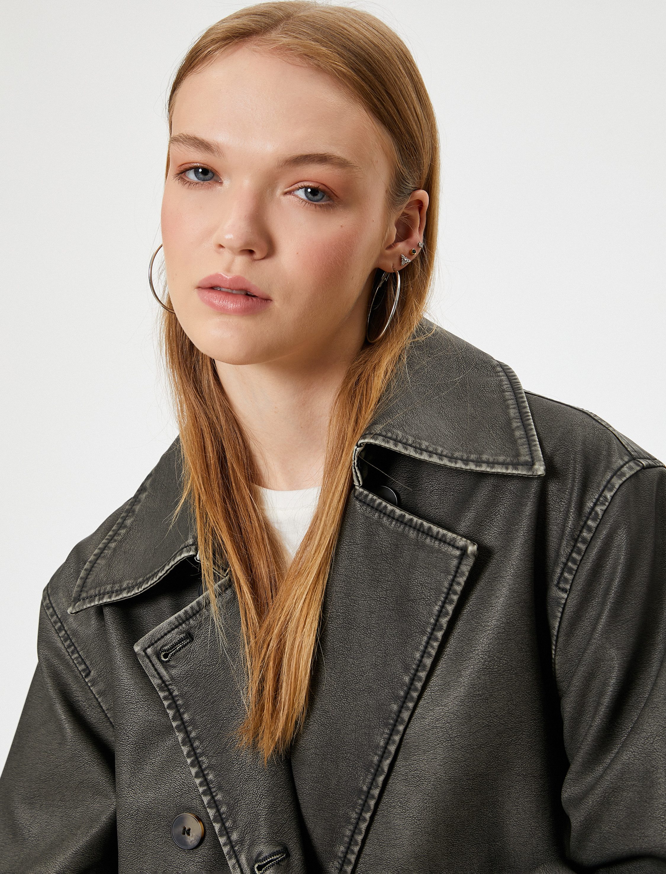 Koton Trenchcoat Koton Langer Kunstleder-Trenchcoat