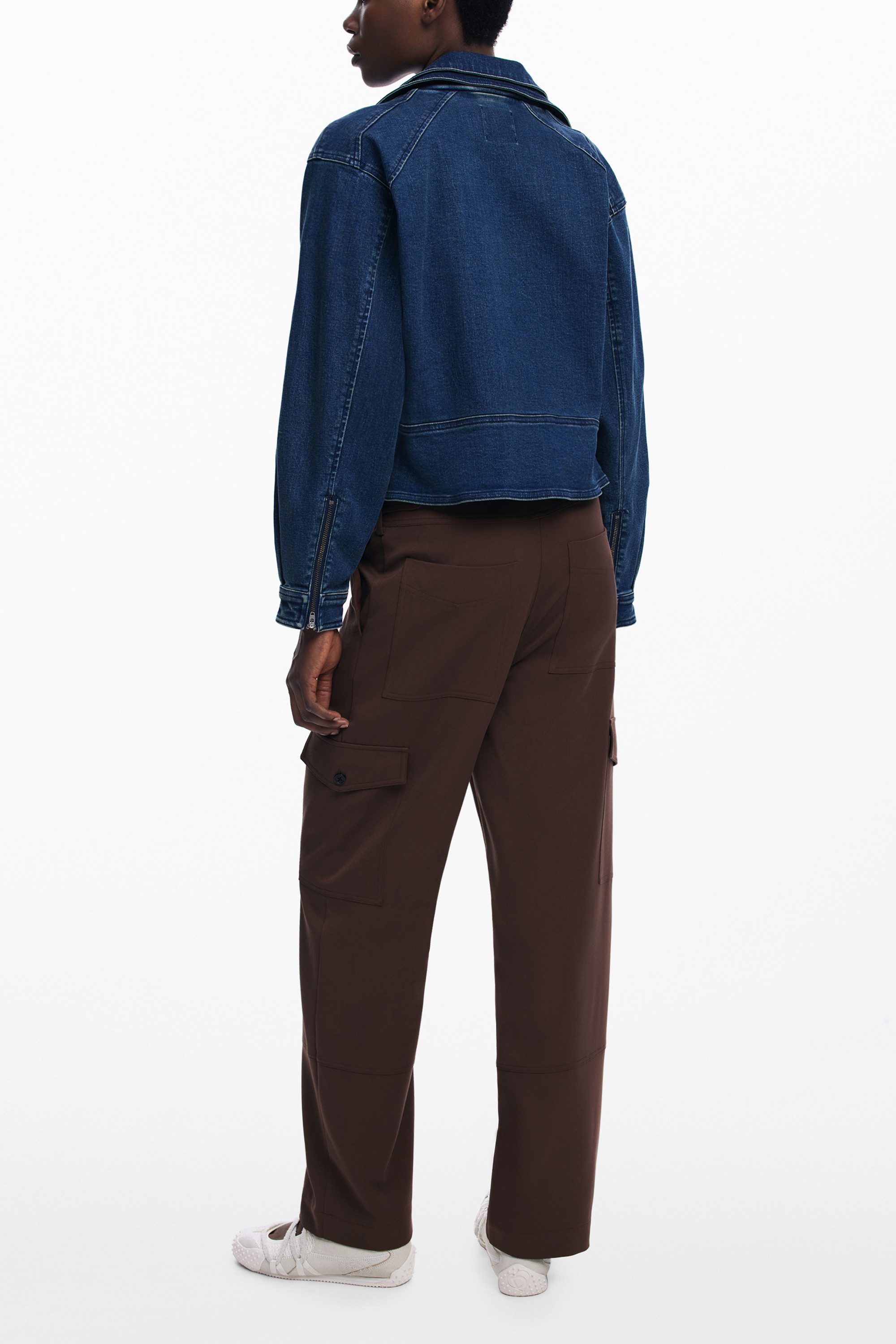 Desigual 5-Pocket-Hose Braune Damenhose: Stylische Cargo-Details und funktionale Taschen
