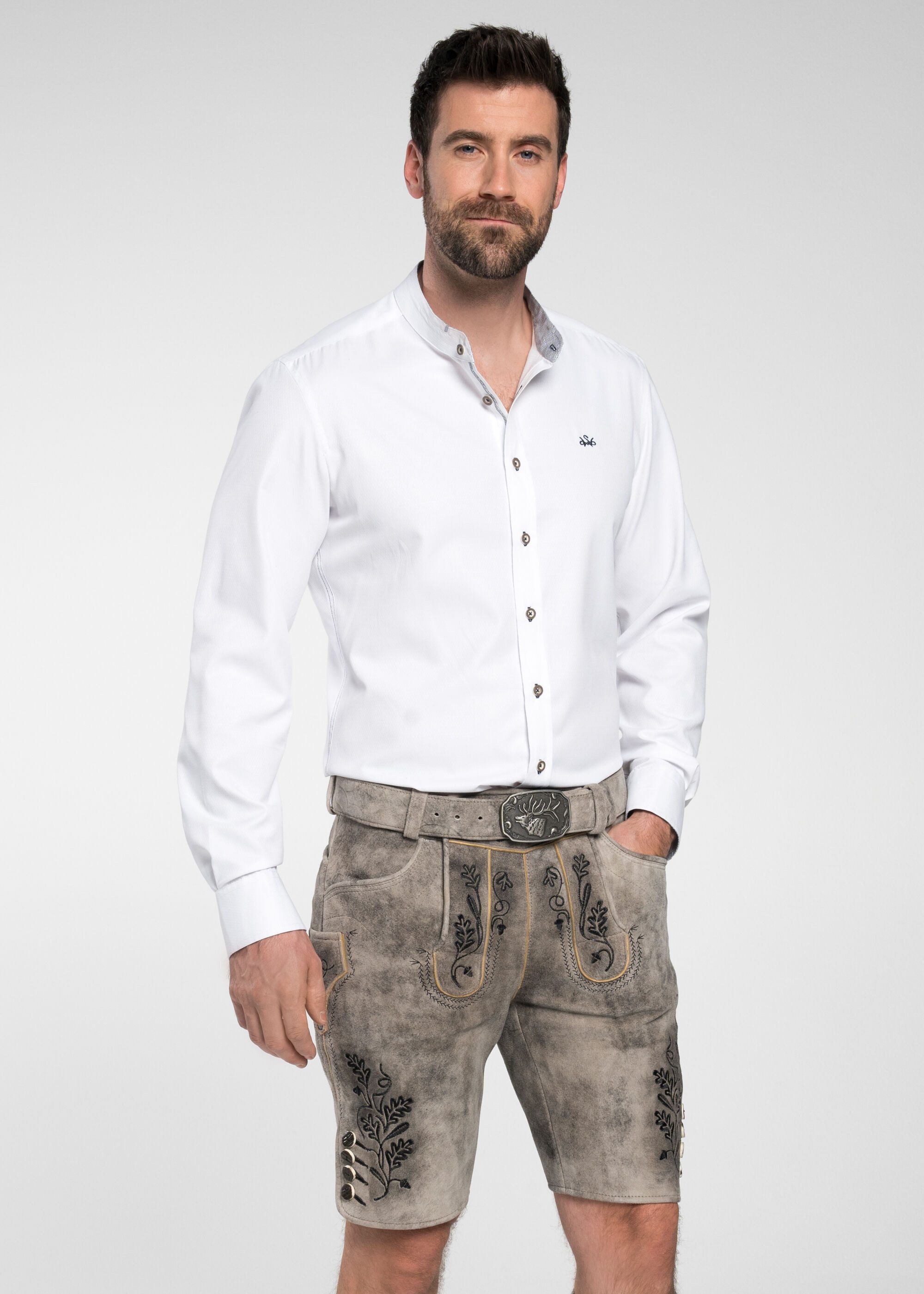 Spieth & Wensky Shorts Lederhose "Feistritz" (1-tlg) mit edler Gürtelschnalle und Stickereien