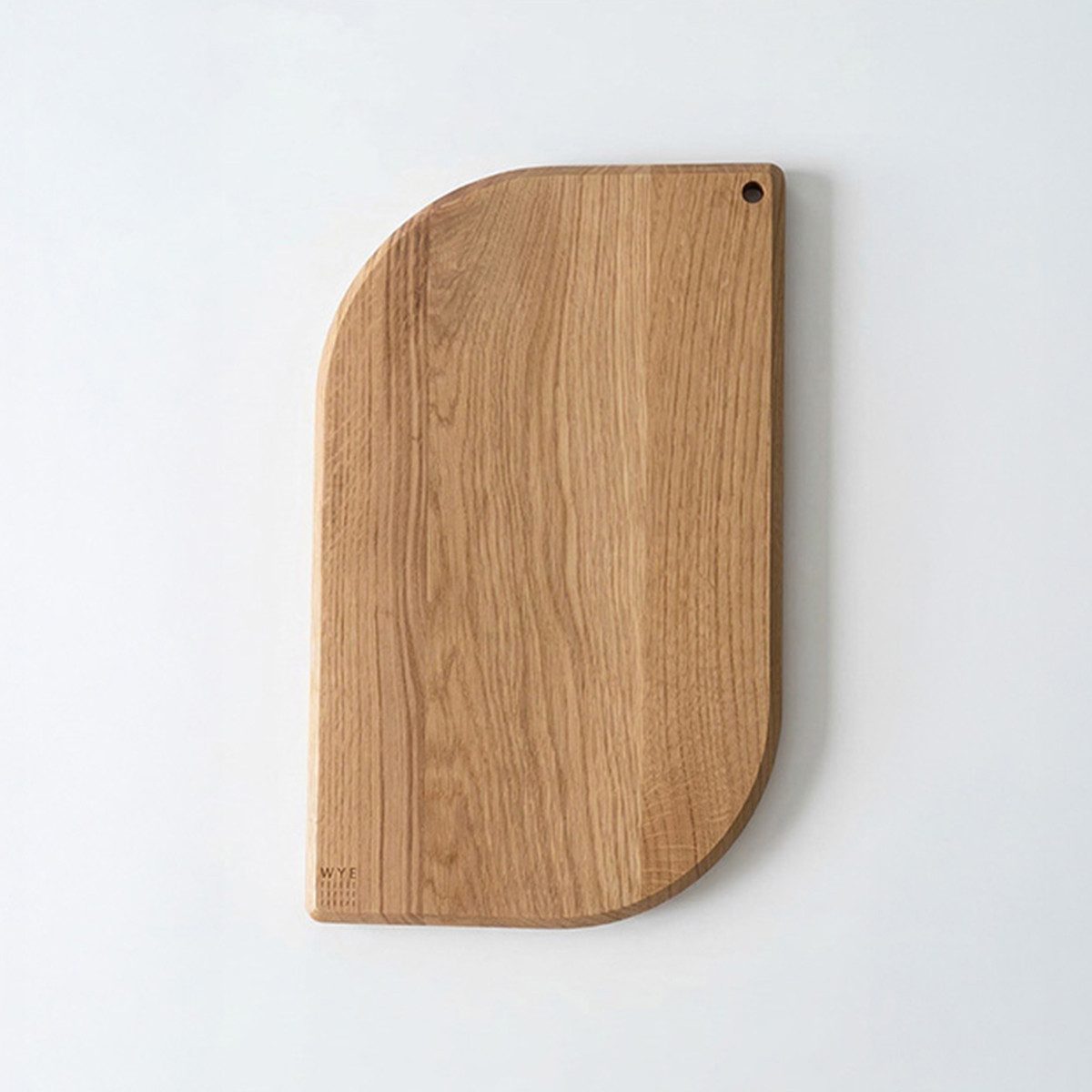WYE Schneidebrett LINES, feinste EICHE (FSC, EU) - hochwertig verarbeitet, 42cm, Eichenholz, 2-in-1 Wendebrett: Vorne präsentieren, hinten zum Schneiden